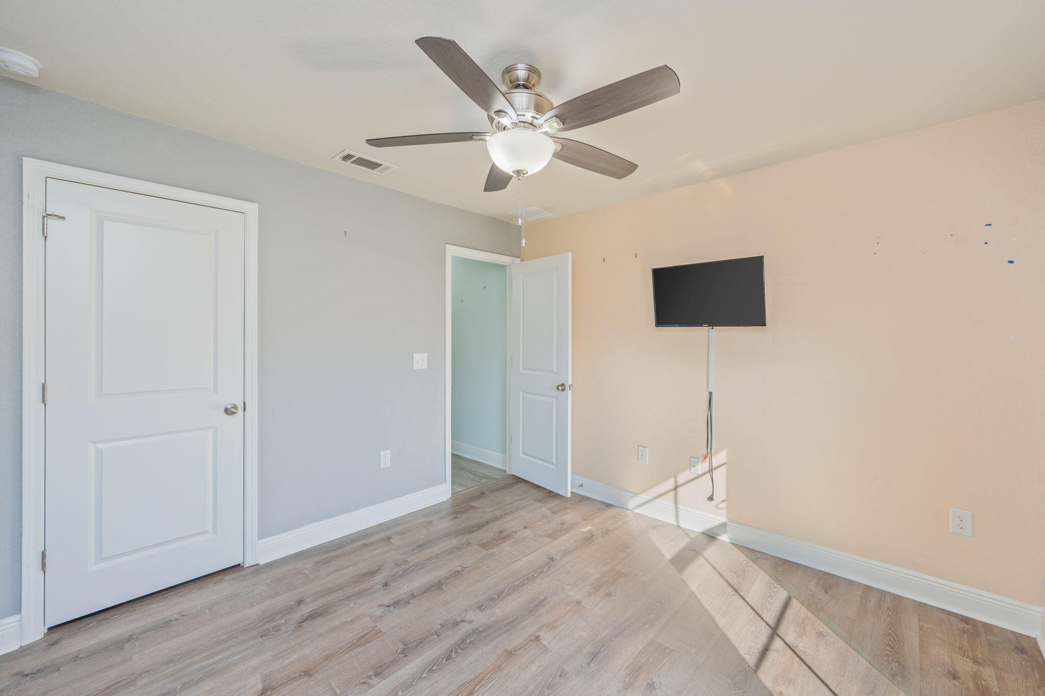 HOLLEY-CLIFF ESTATES - Residential