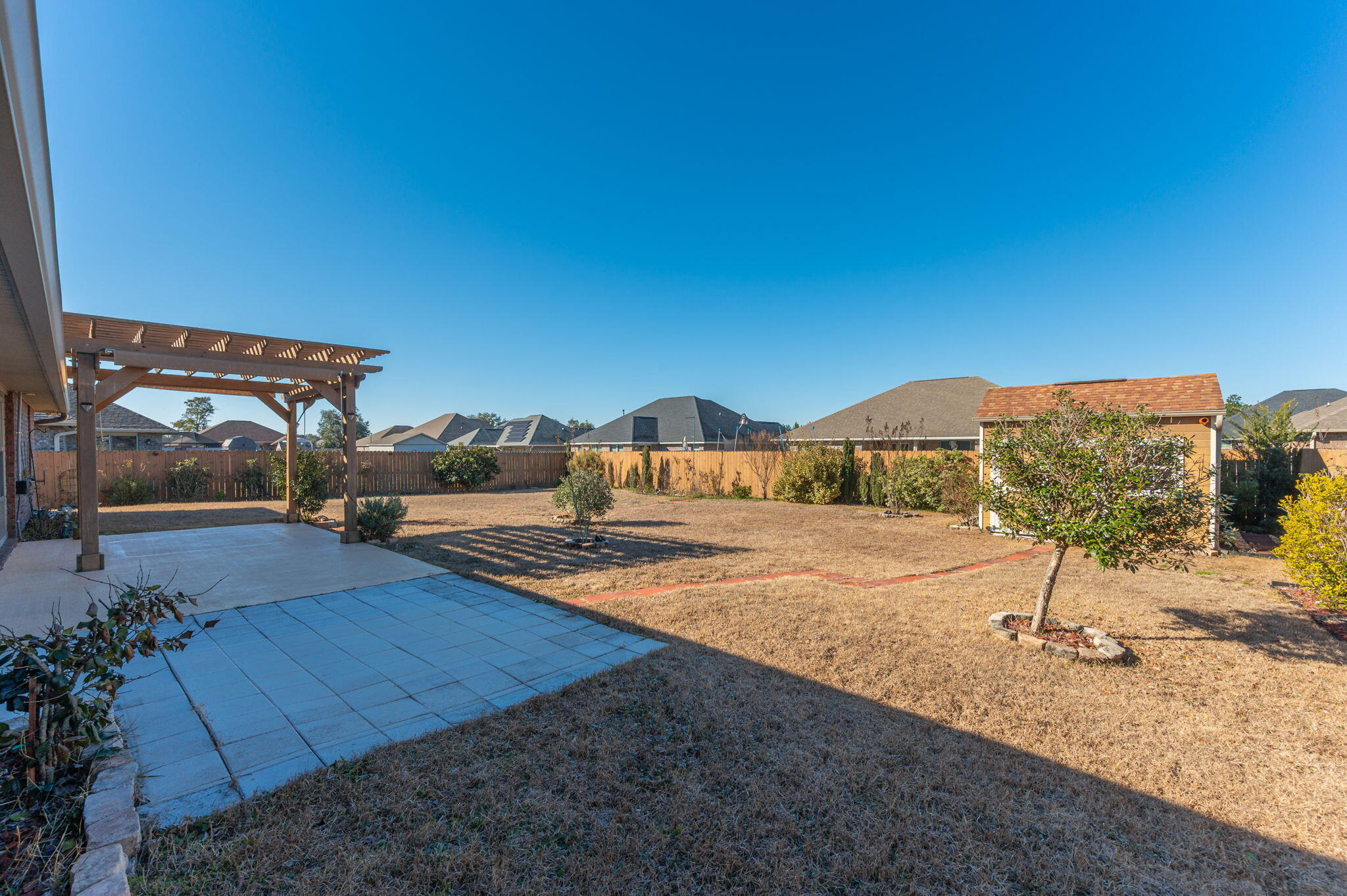 HOLLEY-CLIFF ESTATES - Residential