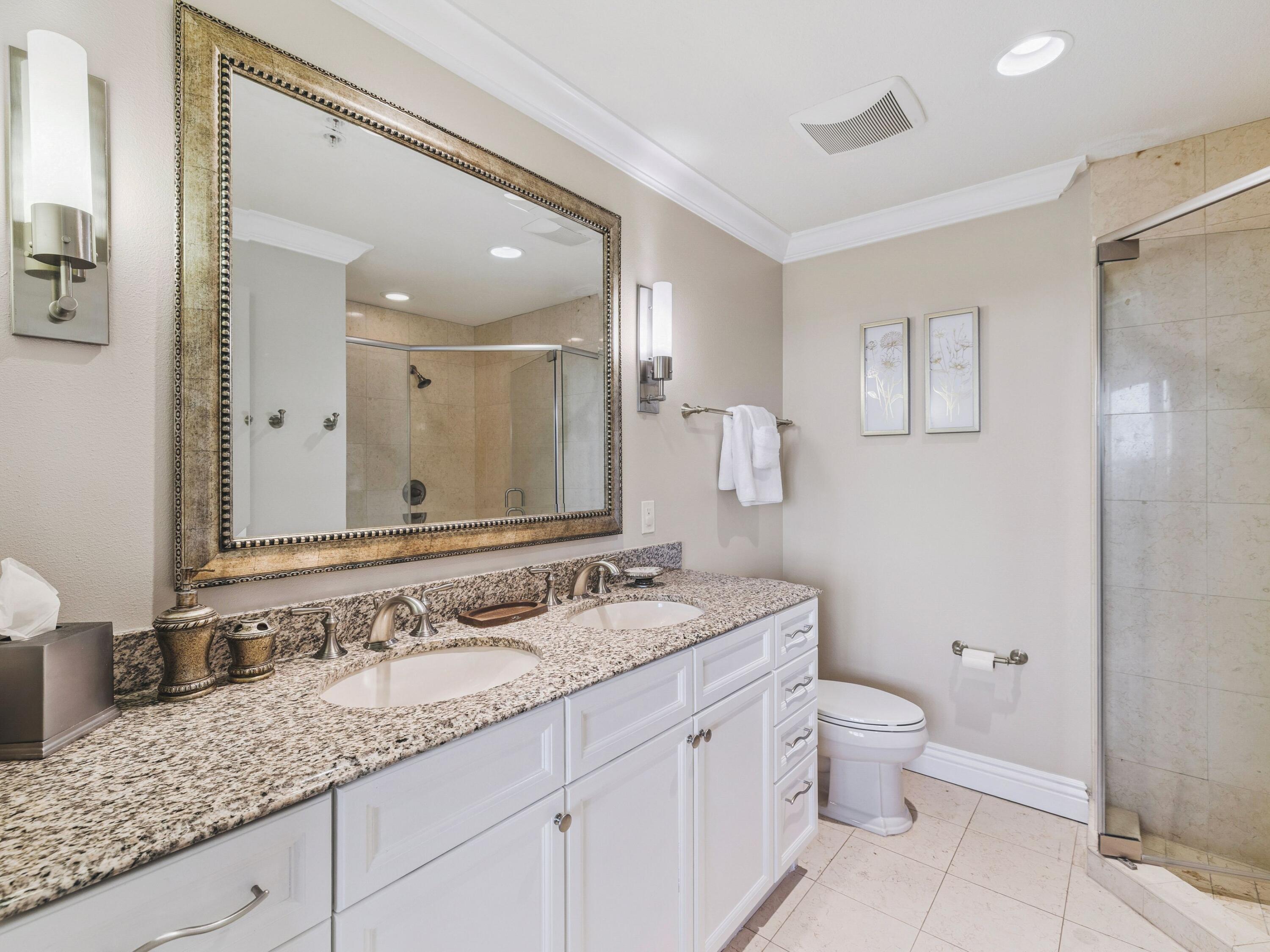 EMERALD GRANDE - Residential