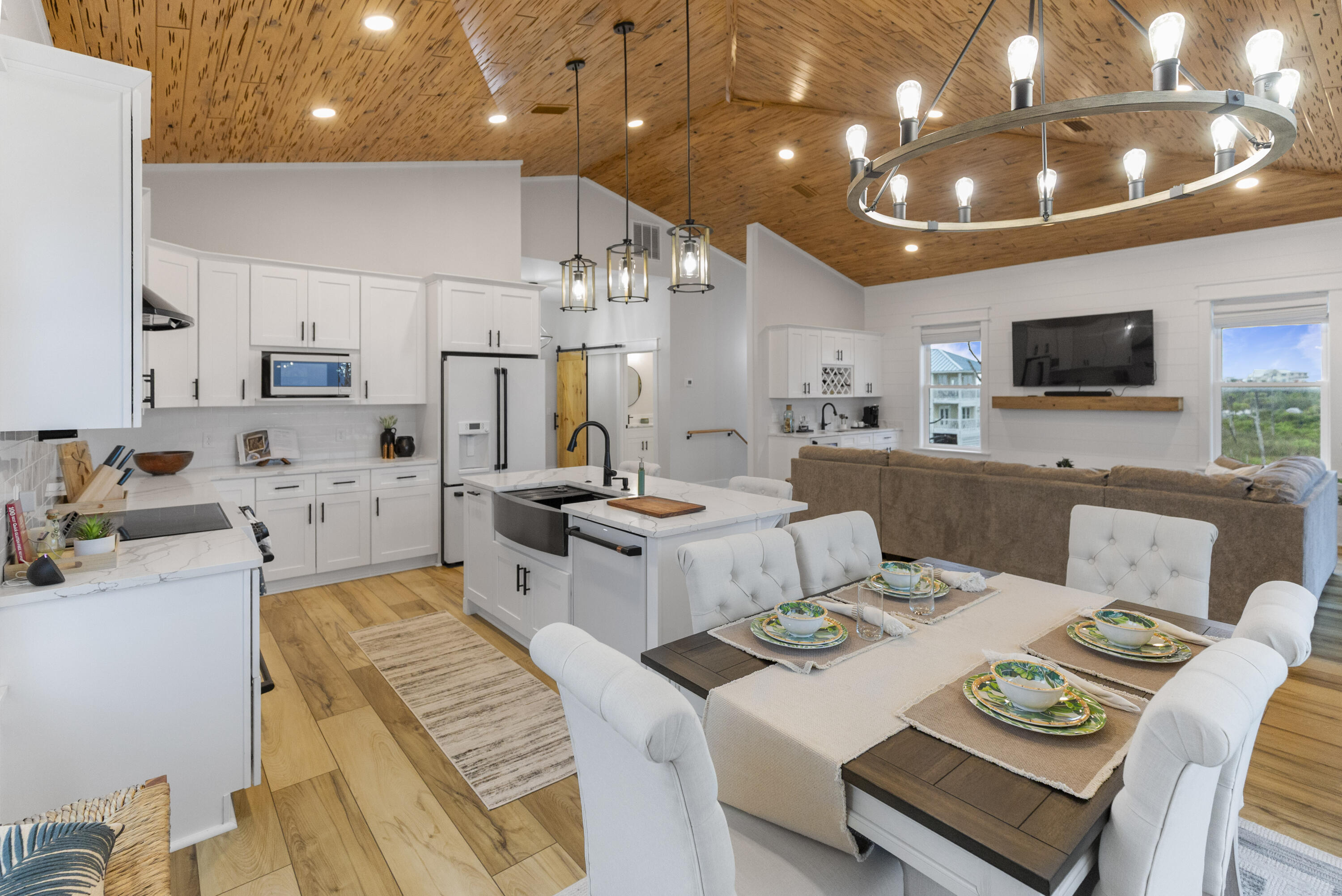NO RECORDED SUBDIVISION - Residential