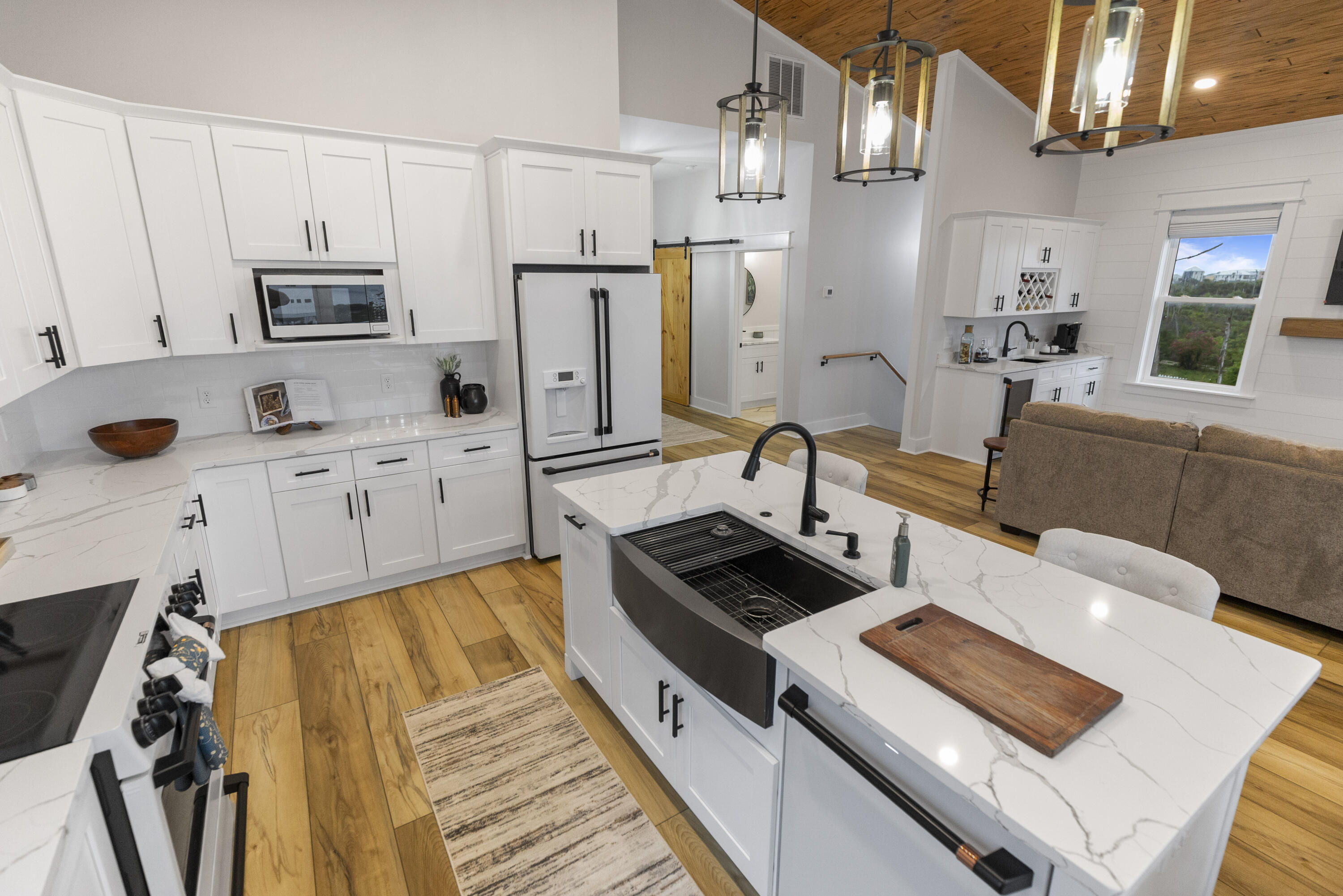 NO RECORDED SUBDIVISION - Residential