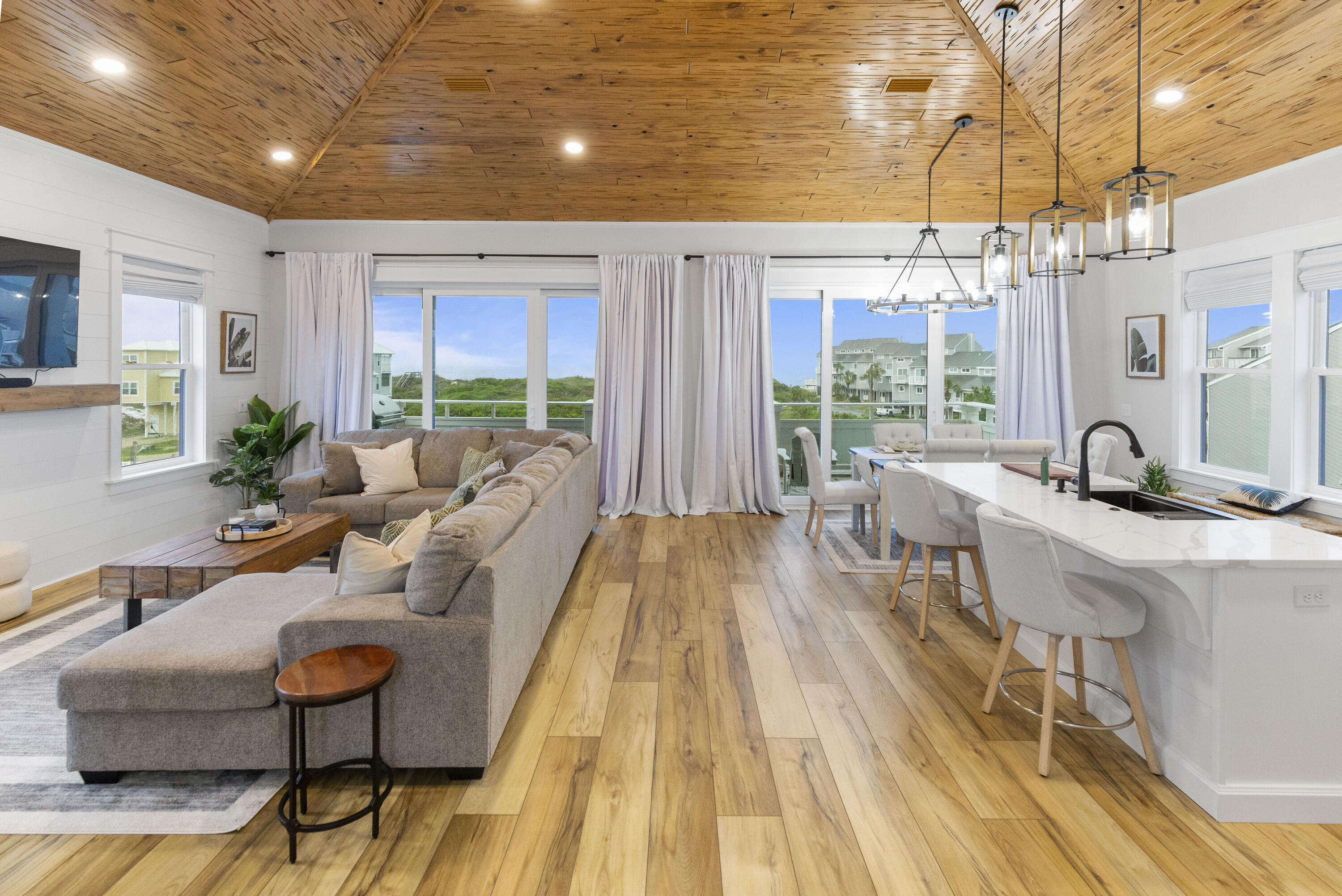 NO RECORDED SUBDIVISION - Residential