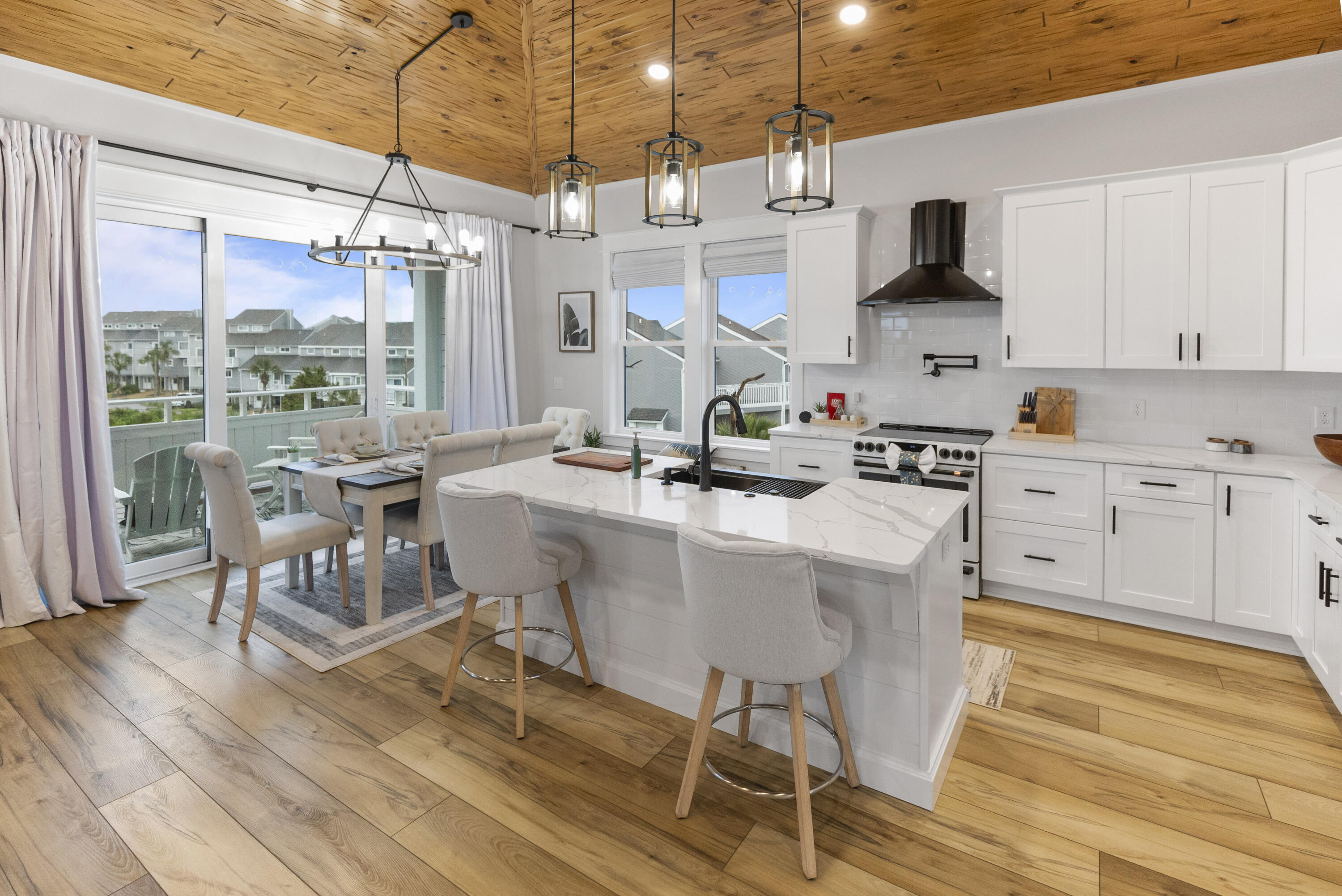 NO RECORDED SUBDIVISION - Residential