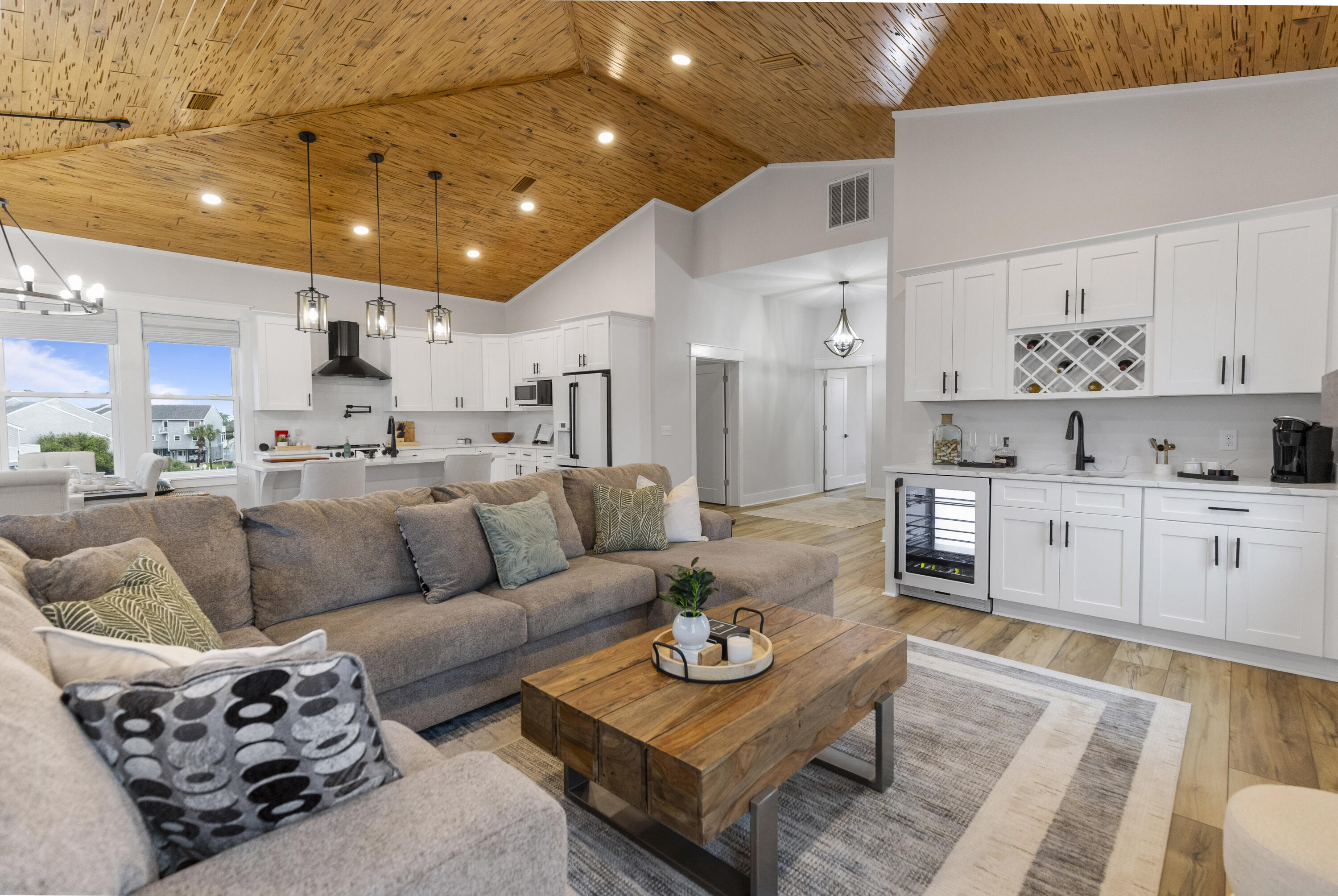 NO RECORDED SUBDIVISION - Residential