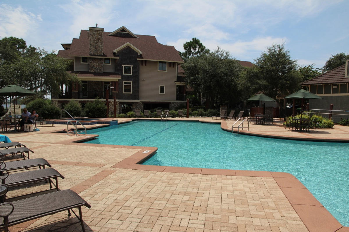 LAKESIDE LODGE AT PROSPECT POINT - Residential