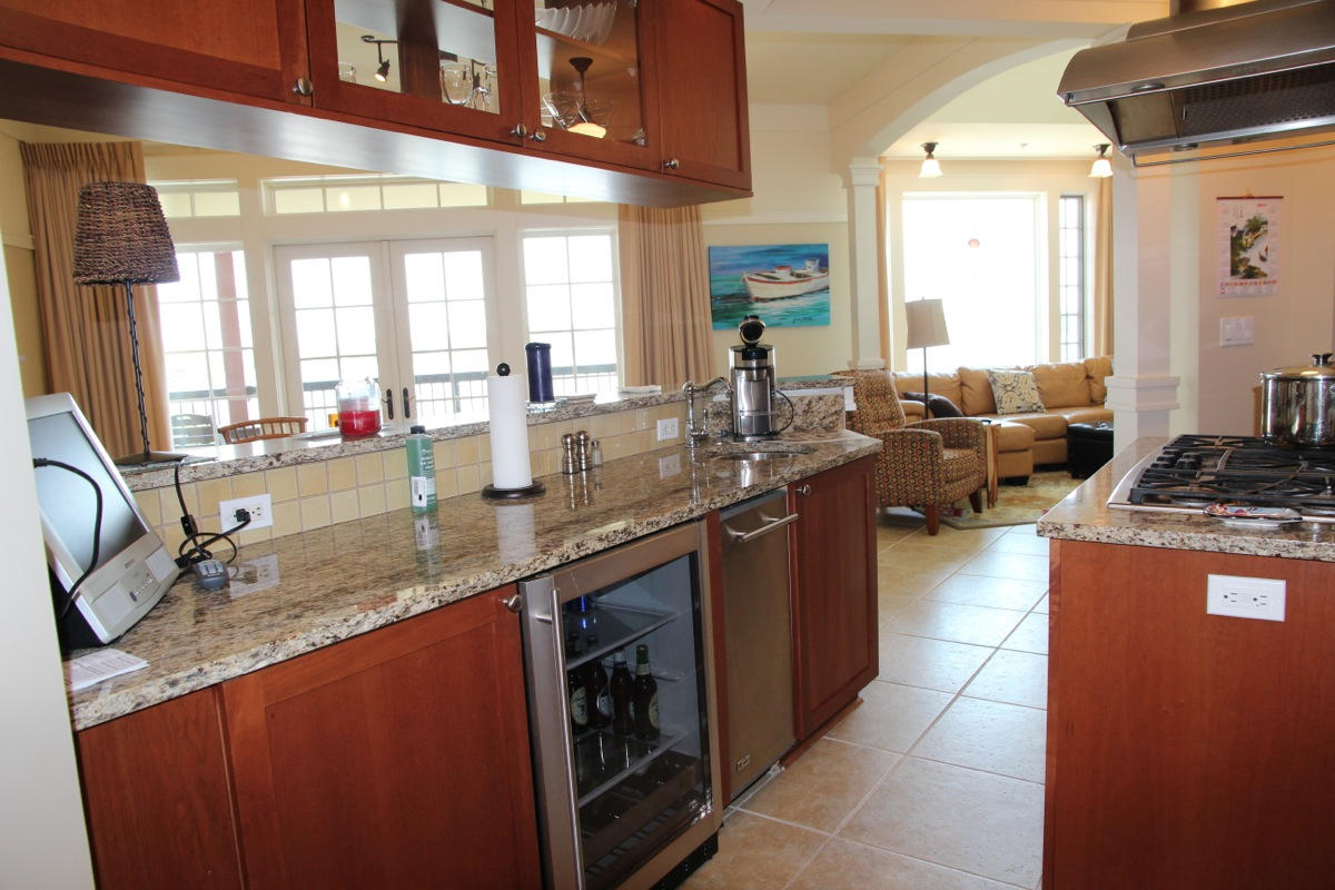 LAKESIDE LODGE AT PROSPECT POINT - Residential