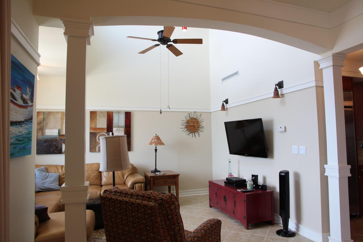 LAKESIDE LODGE AT PROSPECT POINT - Residential