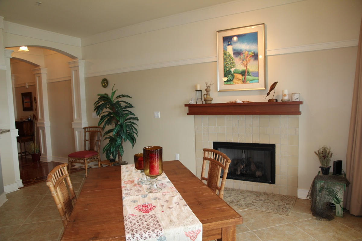 LAKESIDE LODGE AT PROSPECT POINT - Residential