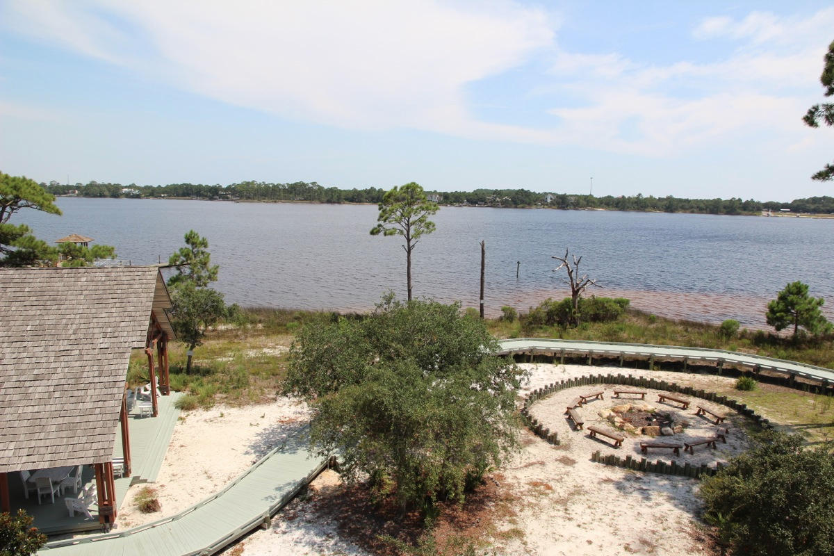 LAKESIDE LODGE AT PROSPECT POINT - Residential