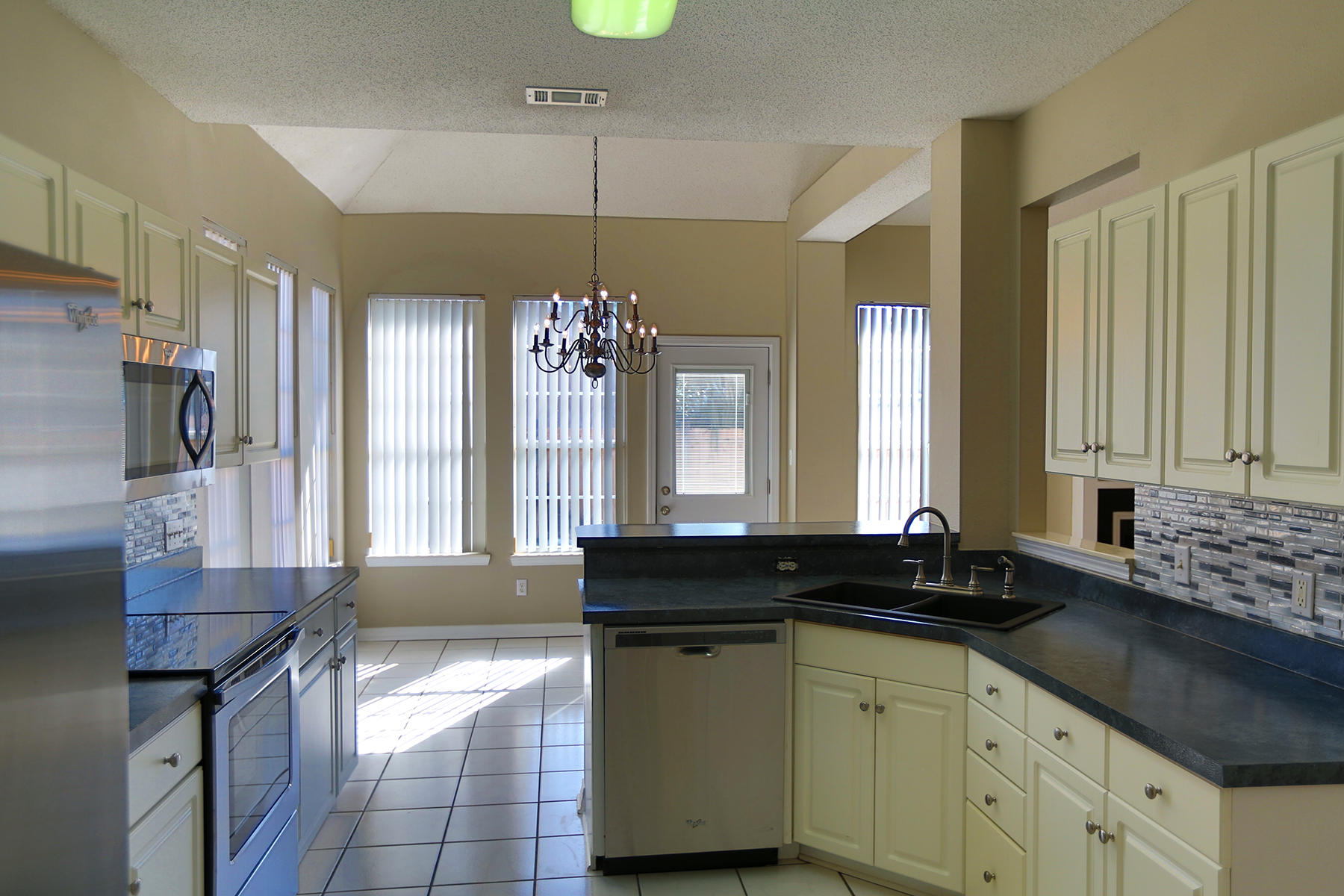 BAYSIDE PH 1 - Residential Lease