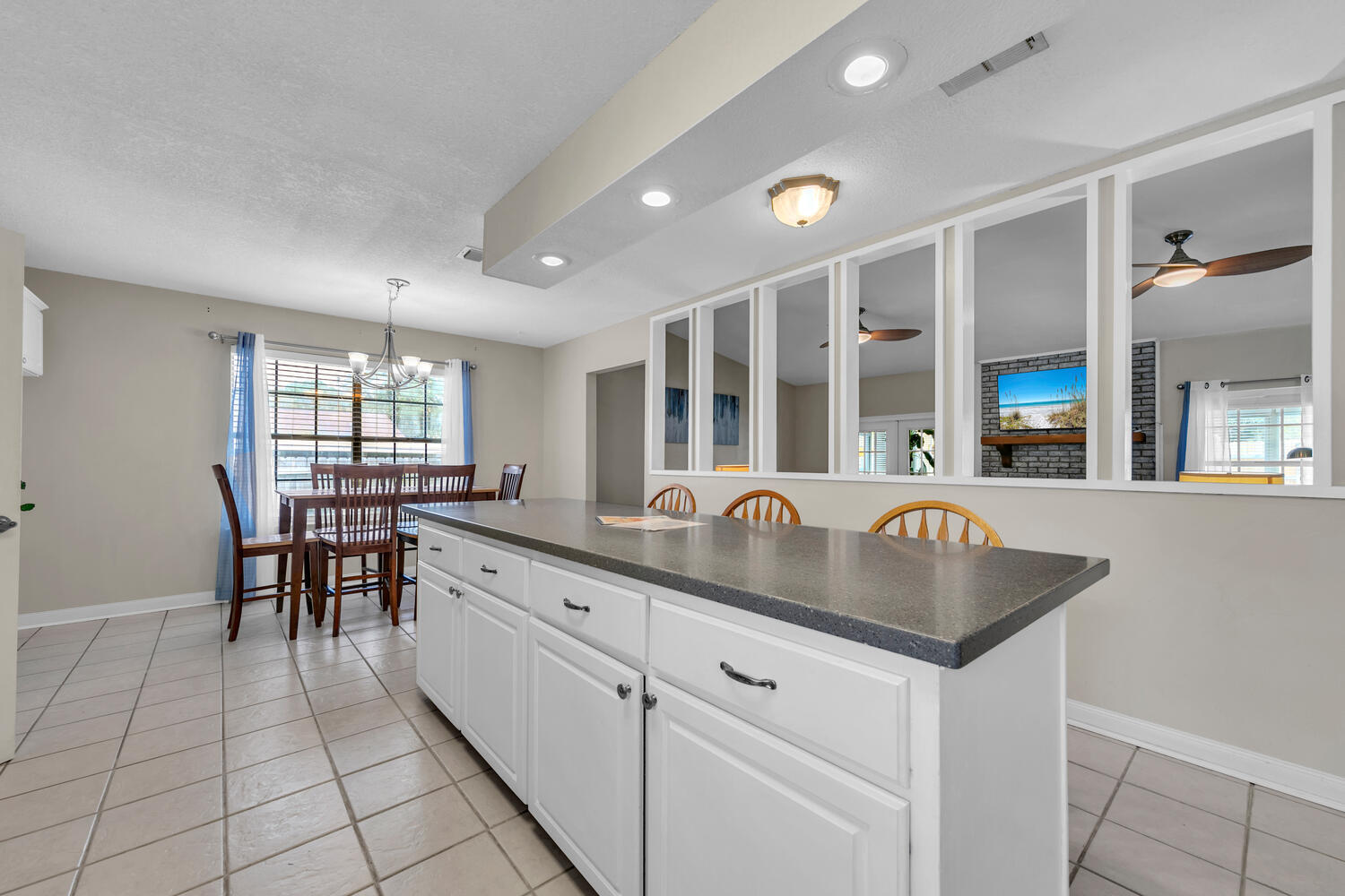 LAKEVIEW ESTATES - Residential