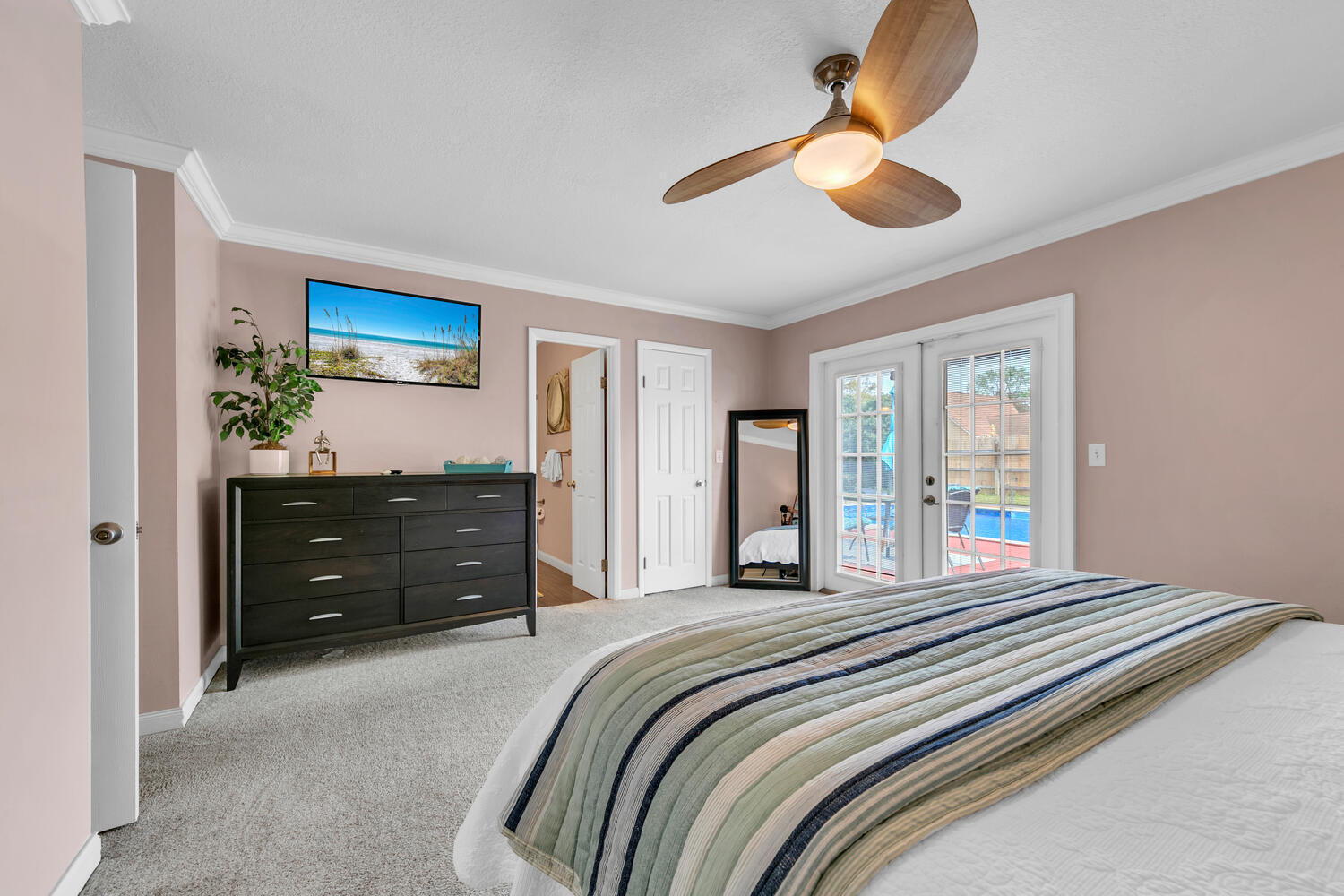 LAKEVIEW ESTATES - Residential
