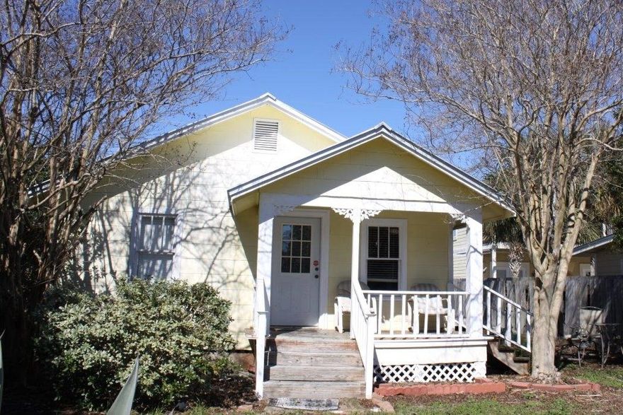 Crystal Beach Cottage. Step back in time, this 3 bedroom 2 bath Cottage is a great beach home for the Vacation weekend get away. Hard Pine flooring. Kitchen and bathroom have been remolded and updated. Large lot to add a garage cottage and pool. Only 3 blocks to the beautiful Crystal Beach. Voted top 10 prettiest beaches in the WORLD. Lot is zoned for two houses.