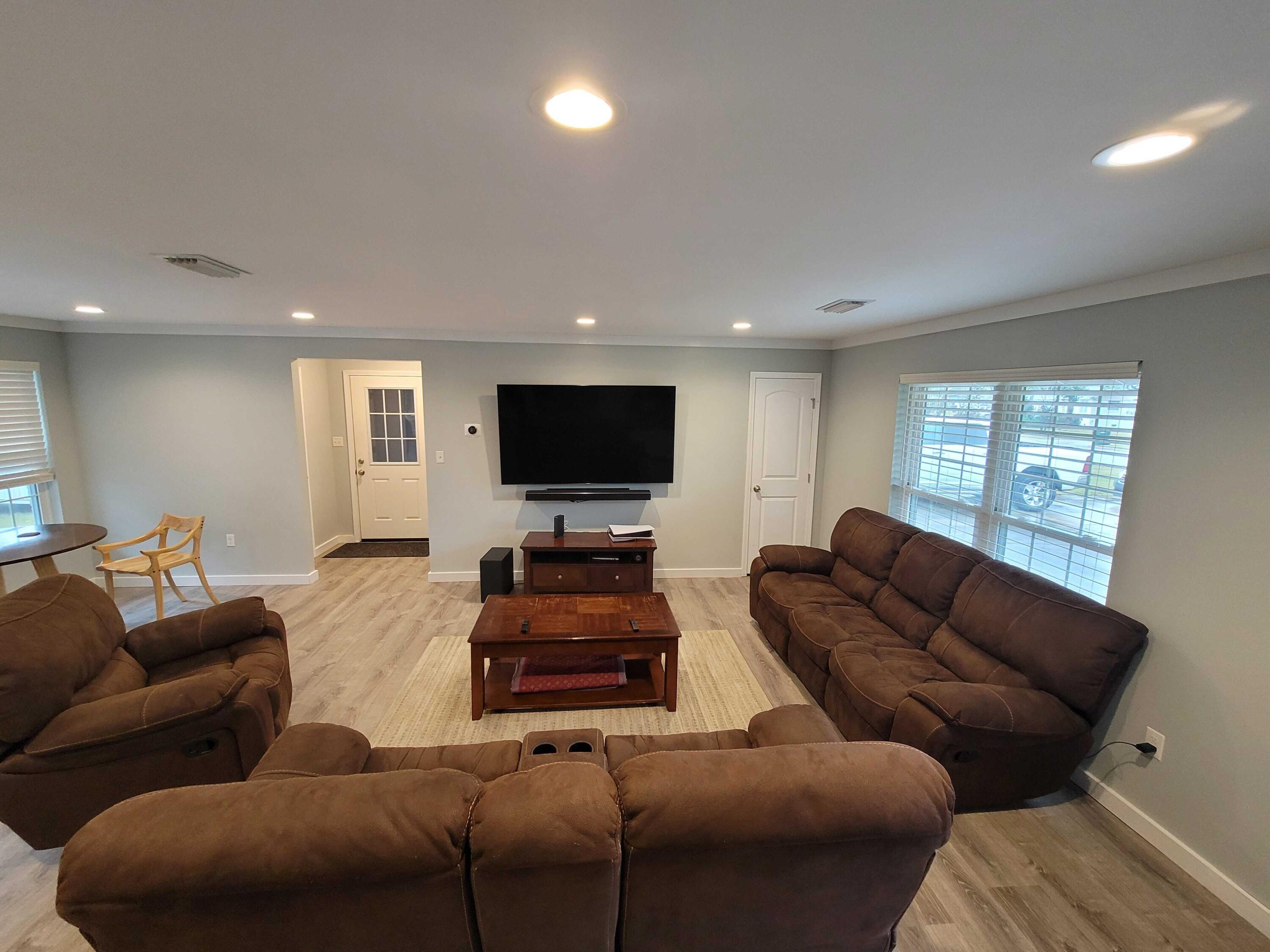 Elliotts Point - Residential