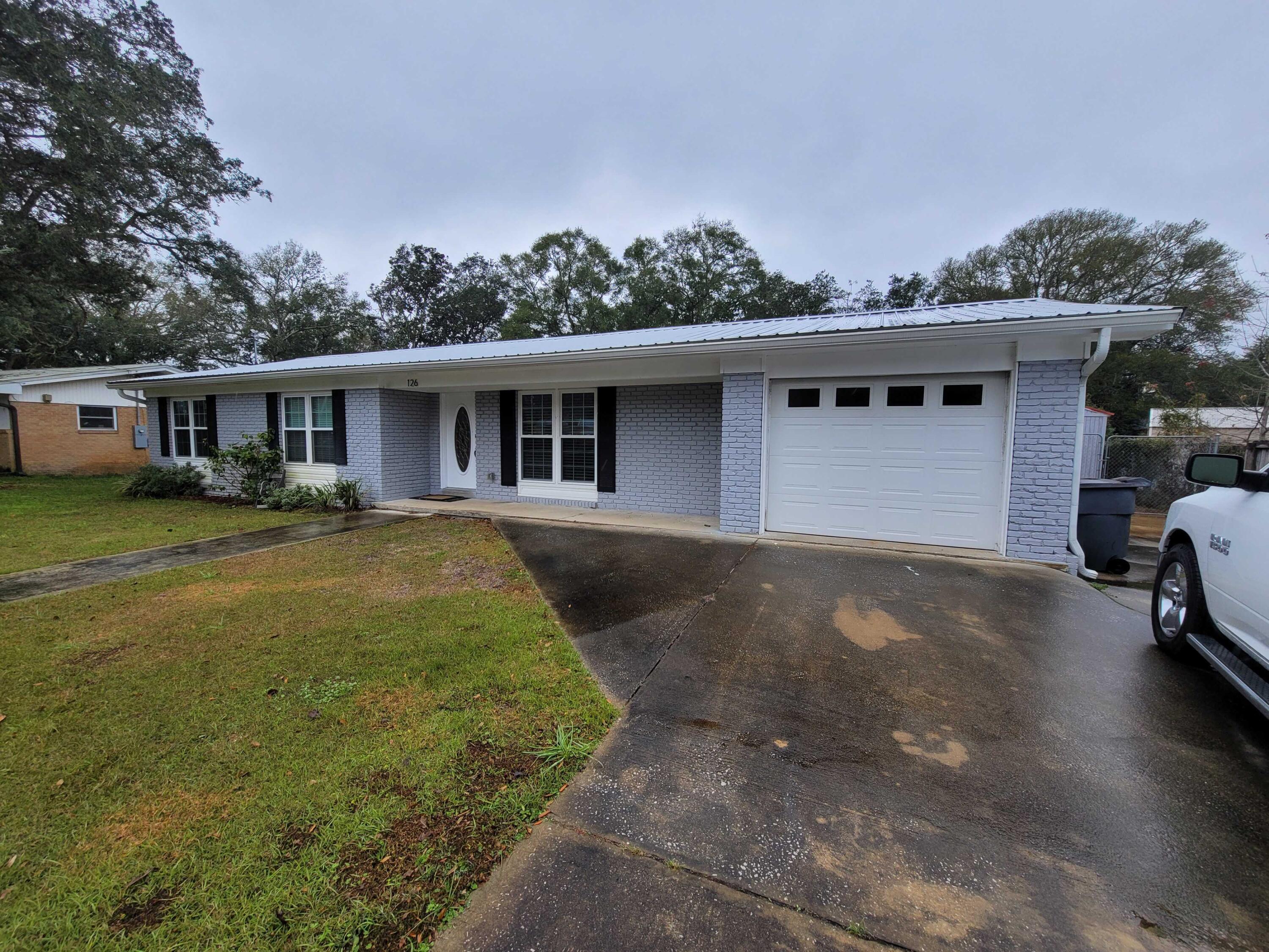 Elliotts Point - Residential