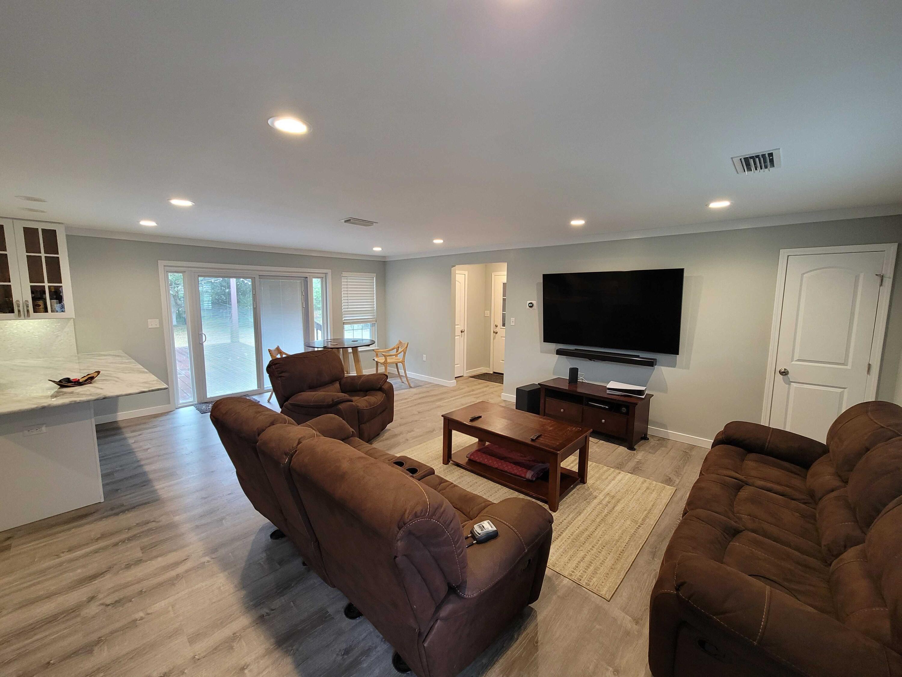 Elliotts Point - Residential