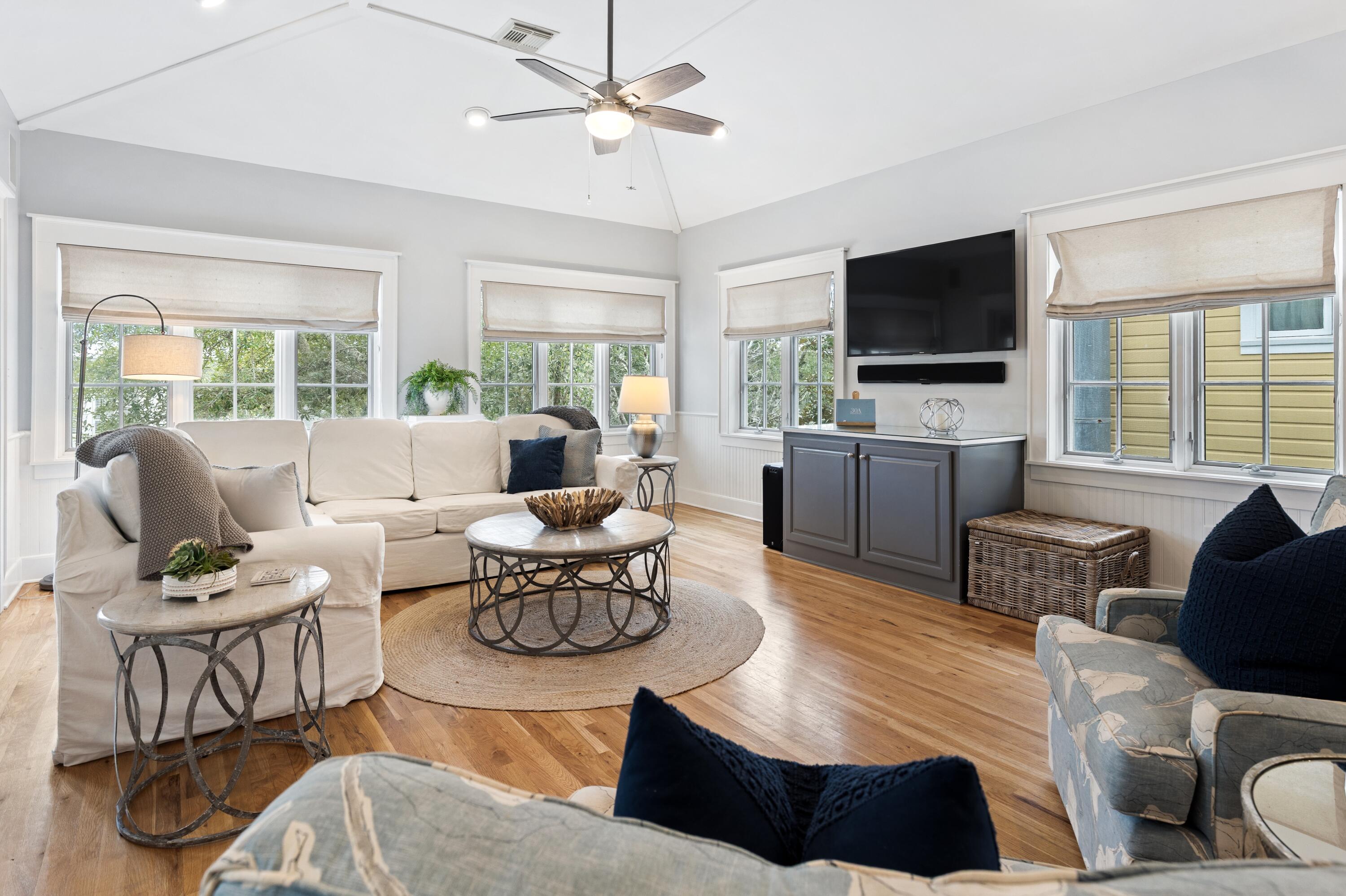 SEASIDE 04 - Residential