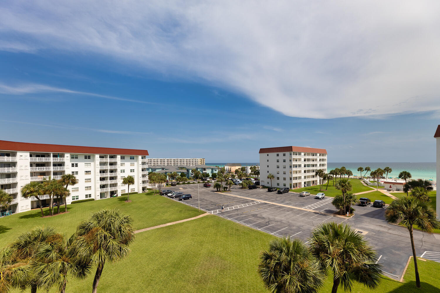 EL MATADOR CONDO - Residential