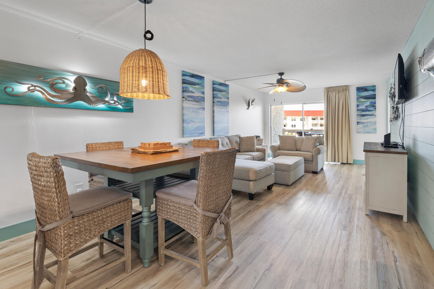EL MATADOR CONDO - Residential