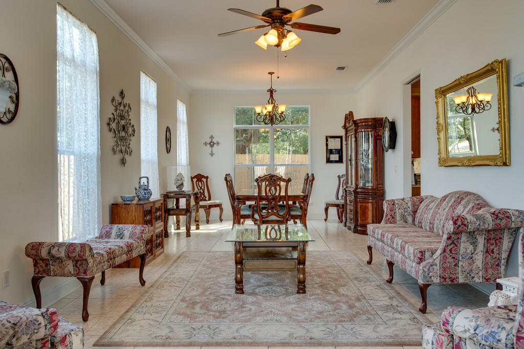 BRIDGEPORT COLONY - Residential