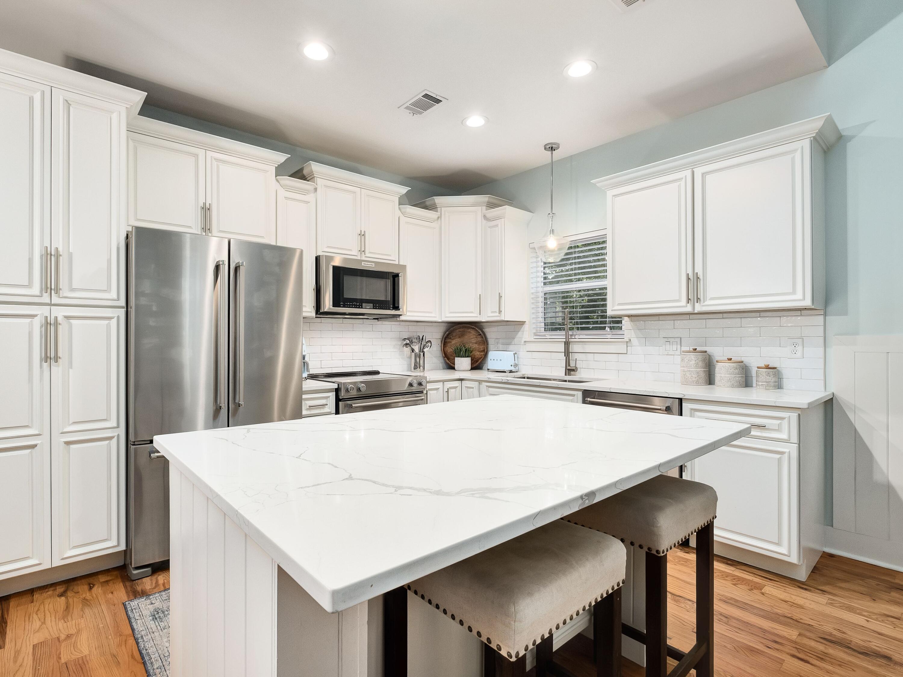 HIDDEN GROVE - Residential