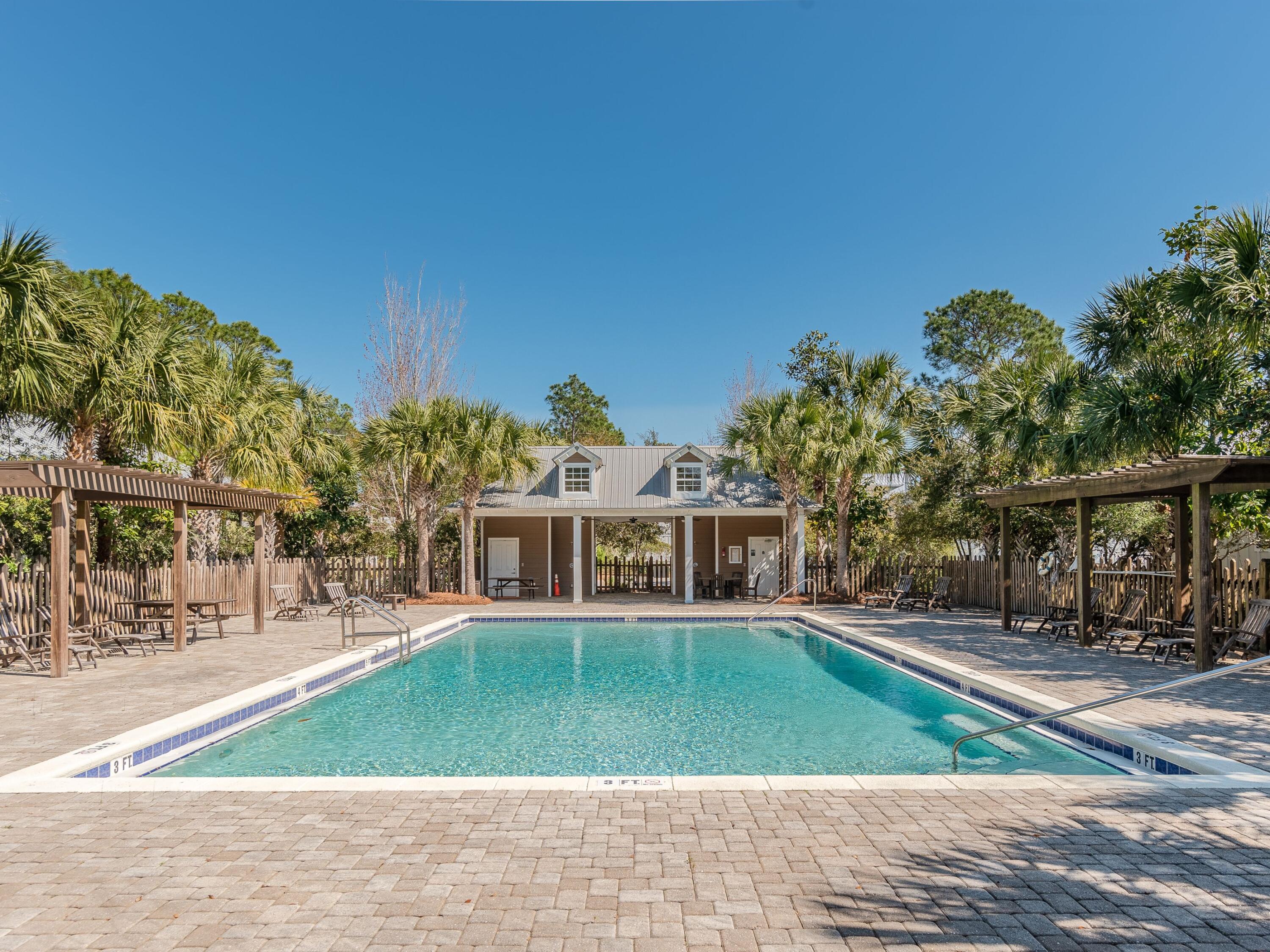 HIDDEN GROVE - Residential