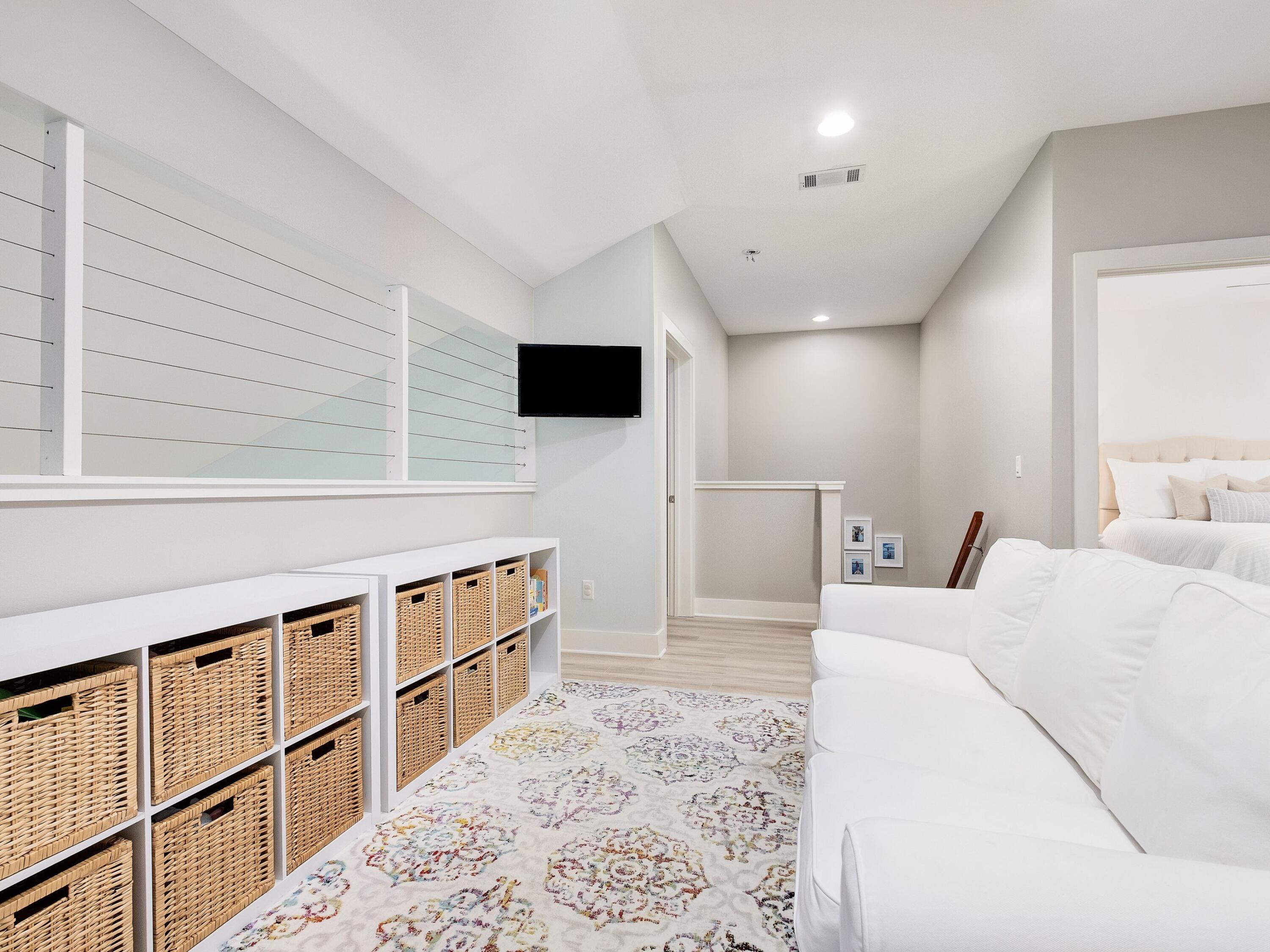 HIDDEN GROVE - Residential