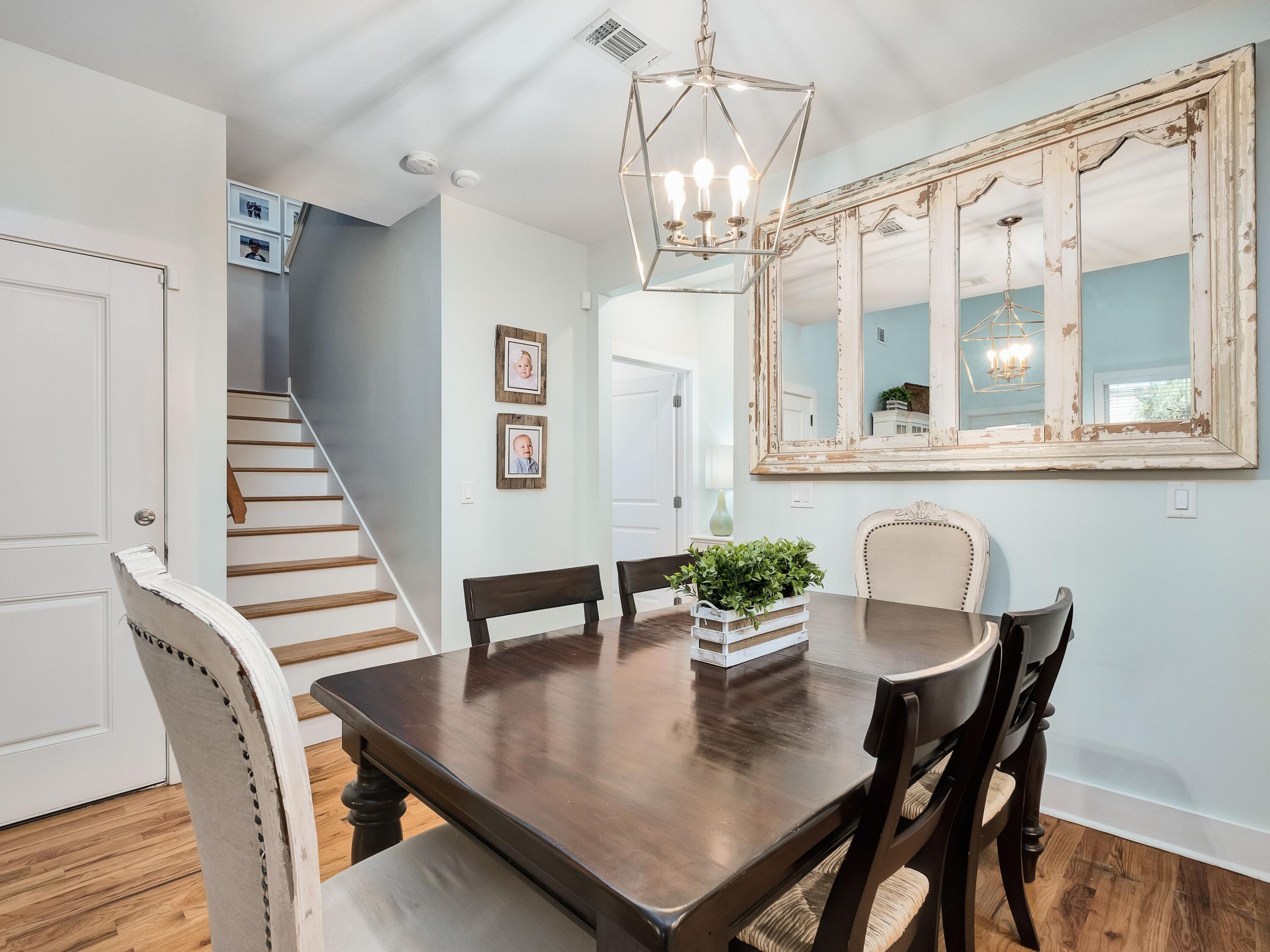 HIDDEN GROVE - Residential