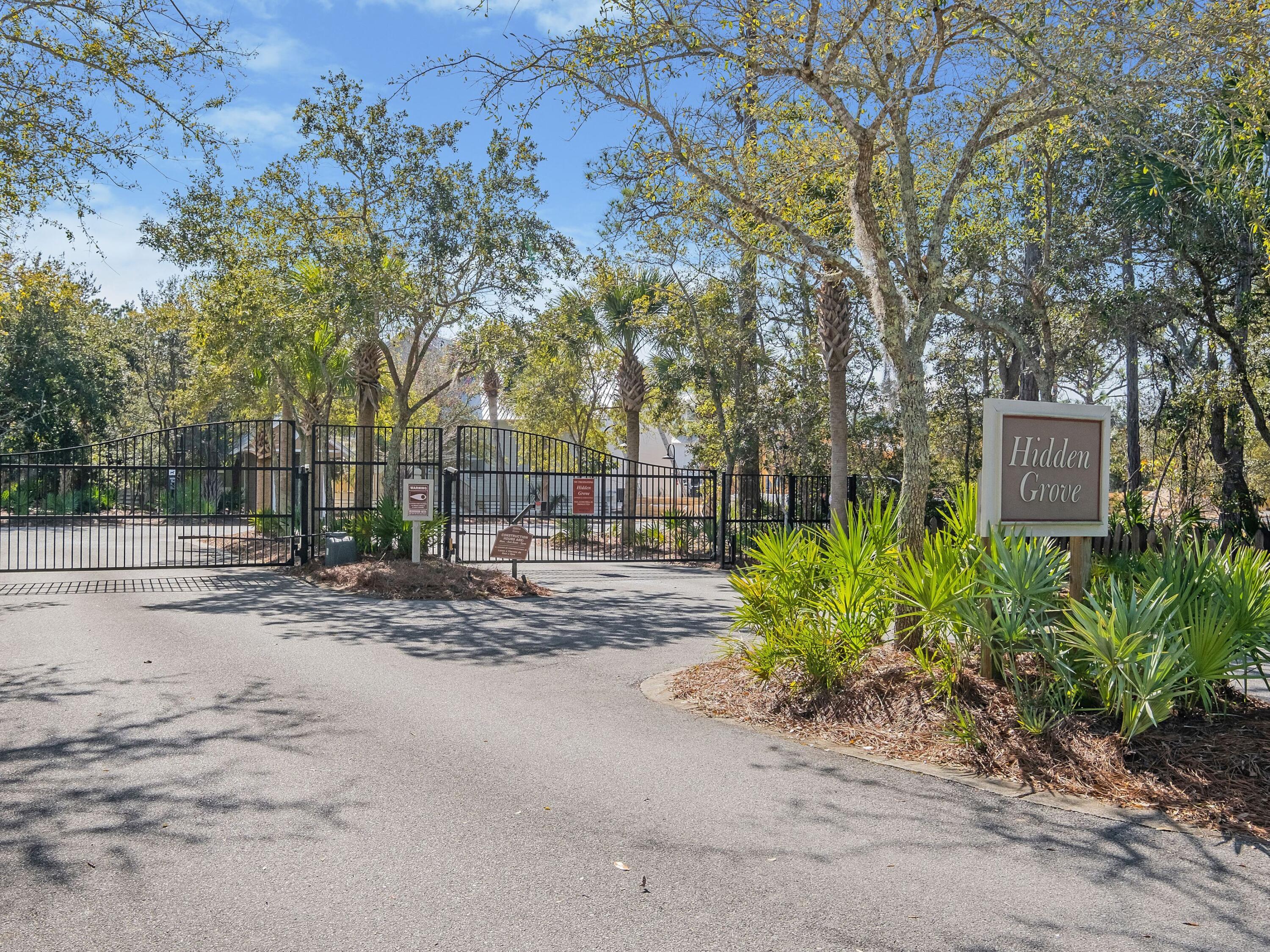 HIDDEN GROVE - Residential