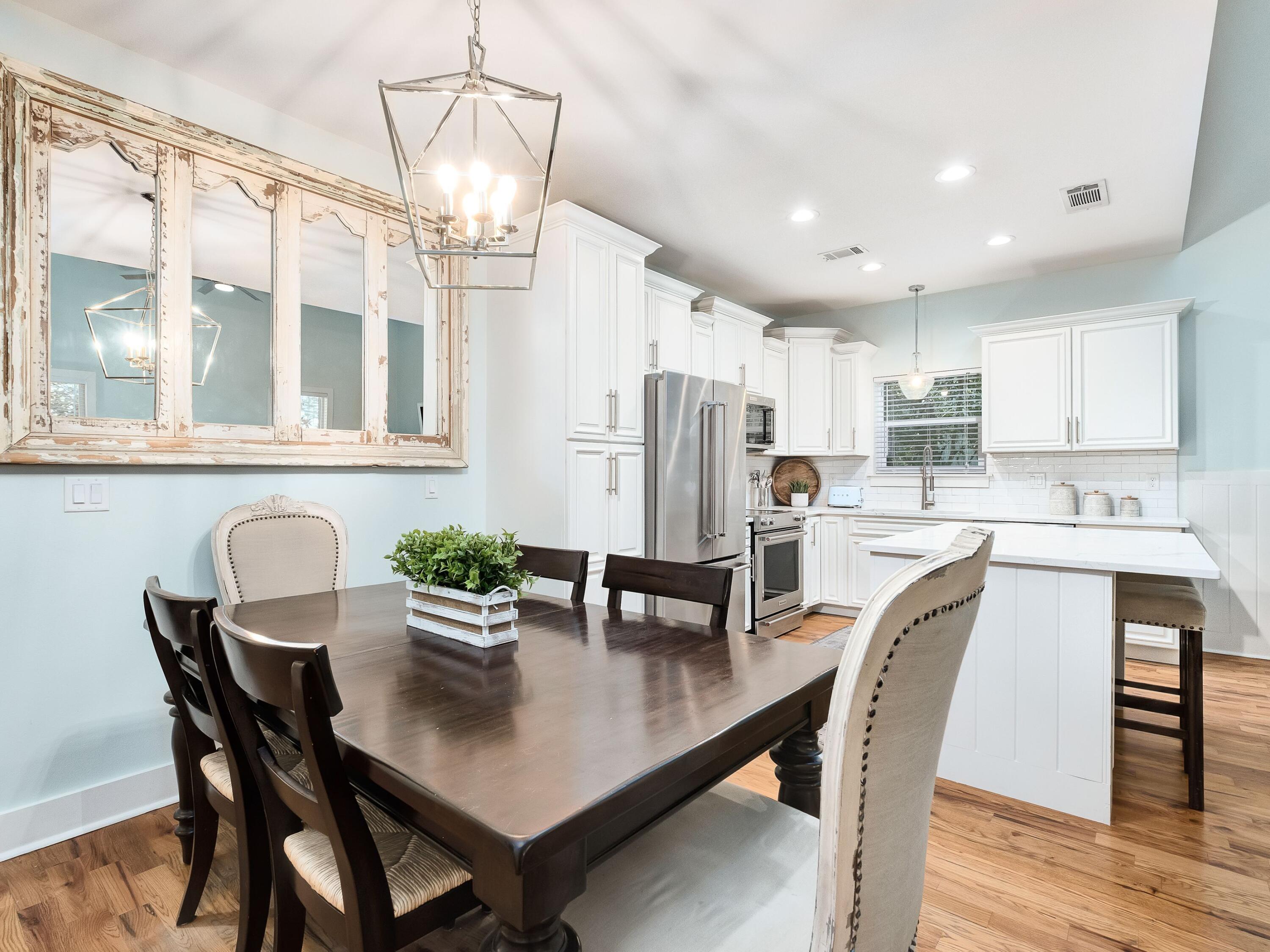 HIDDEN GROVE - Residential