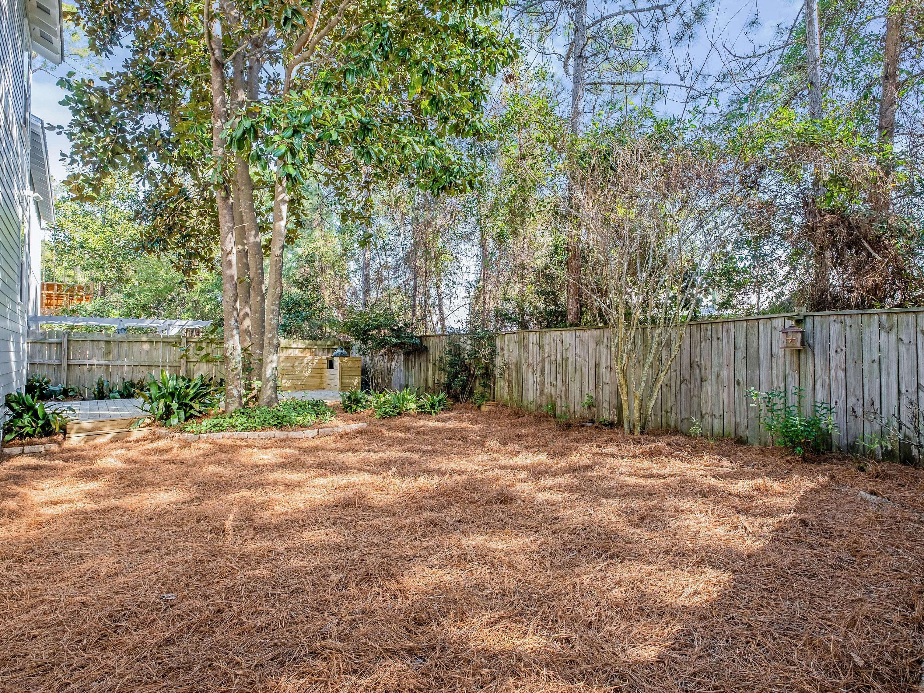 HIDDEN GROVE - Residential