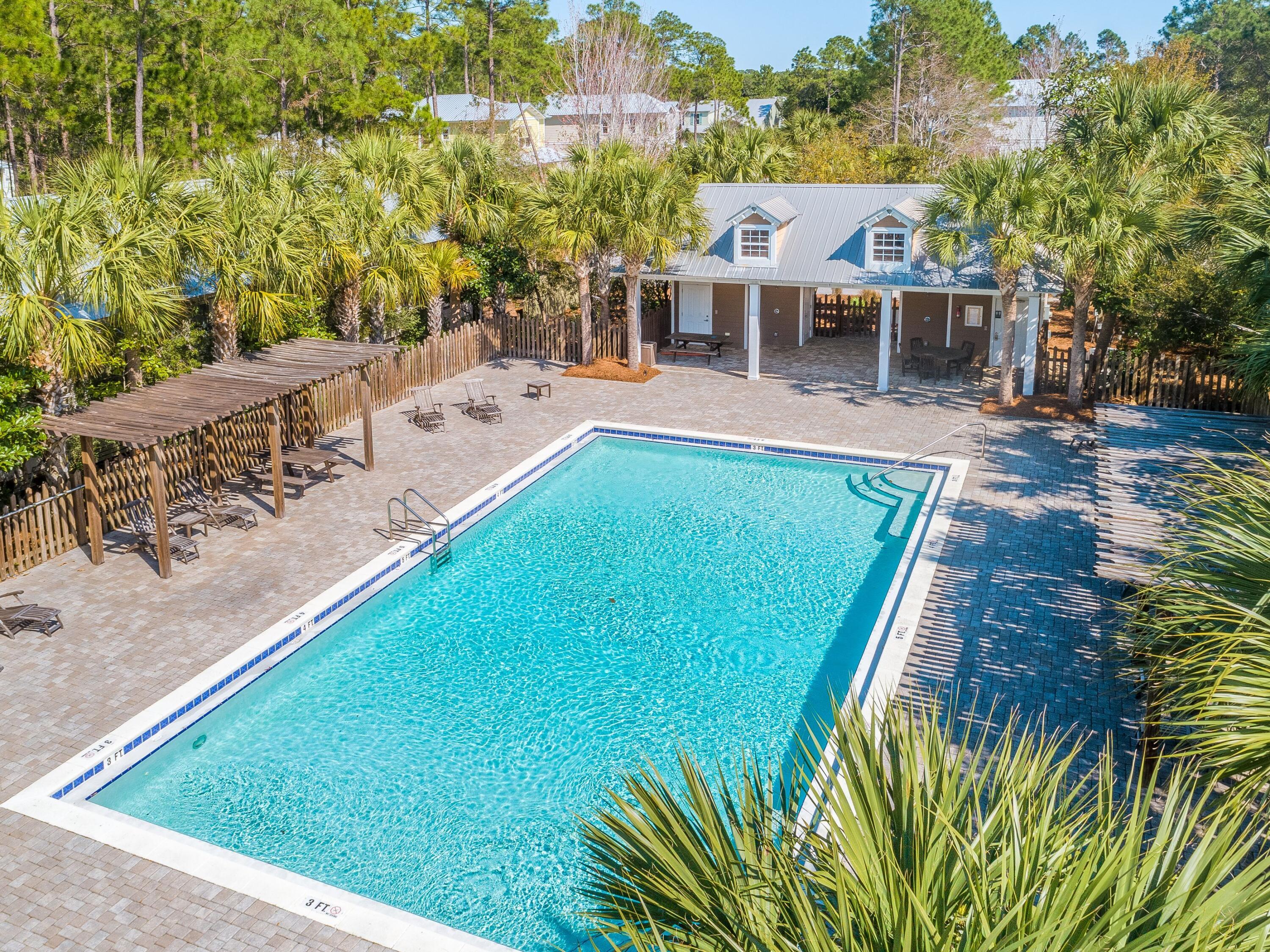 HIDDEN GROVE - Residential