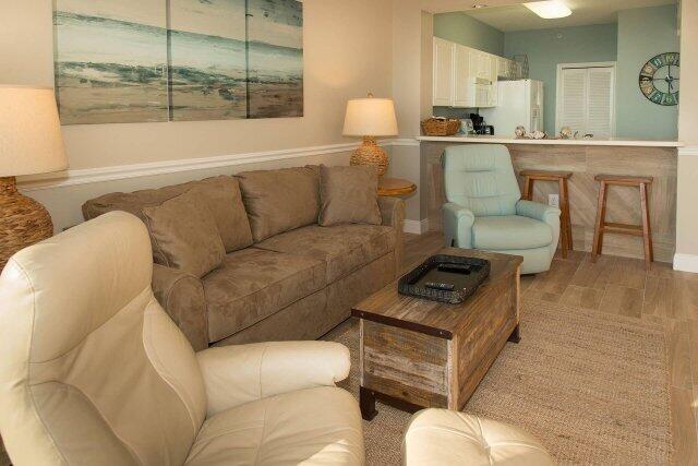 DESTIN WEST BEACH & BAY RESORT-GULFSIDE - Residential