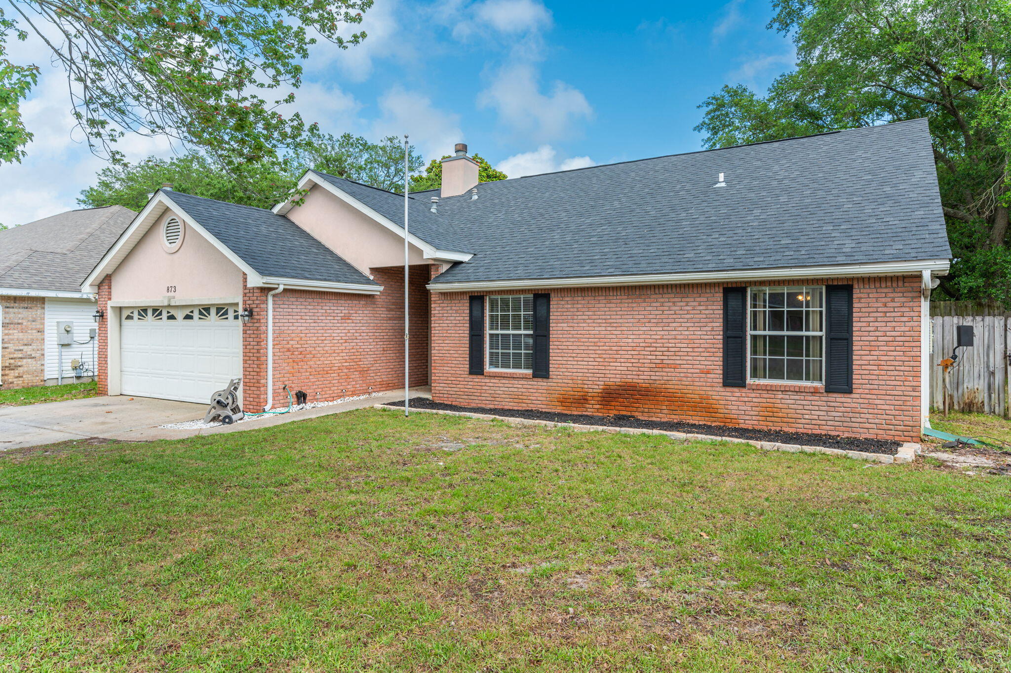 SHALIMAR COMMONS - Residential Lease