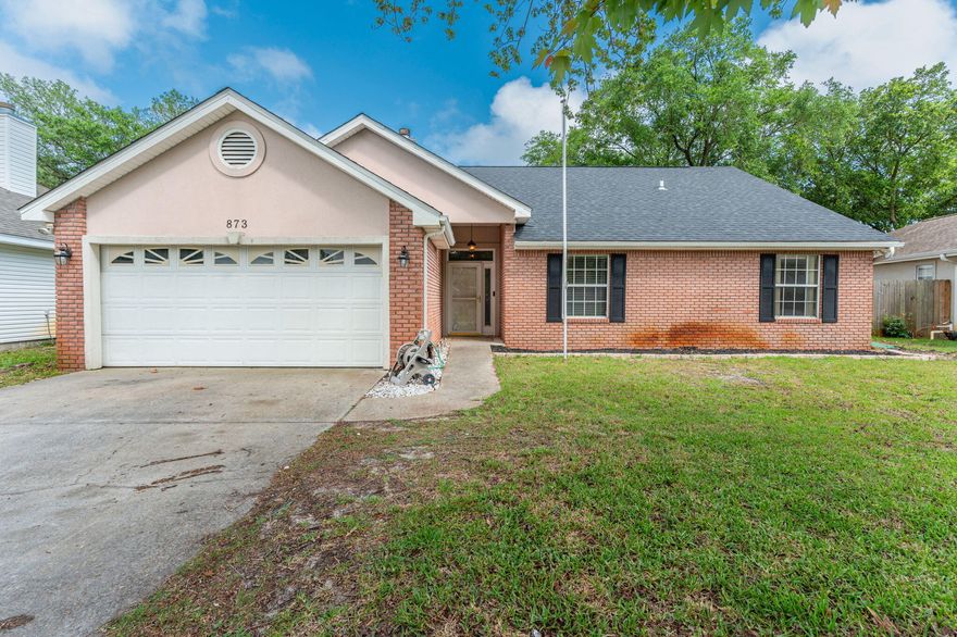 Welcome to your new home in Shalimar Commons! This charming 4-bedroom, 3-bathroom residence offers the perfect blend of comfort and convenience. Situated just 5 minutes from Eglin AFB and a mere 15 minutes from Hurlburt AFB. Inside, you'll find a host of desirable features designed to enhance your living experience. The kitchen boasts modern gas appliances, complemented by the cost-saving benefits of solar panels, ensuring an eco-friendly and economical lifestyle. The centerpiece of the living area is a cozy fireplace, setting the stage for memorable gatherings with friends and family. Experience the luxury of Culligan water softening throughout the entire house. Don't miss out on the opportunity to call this delightful property home. Schedule a viewing today!