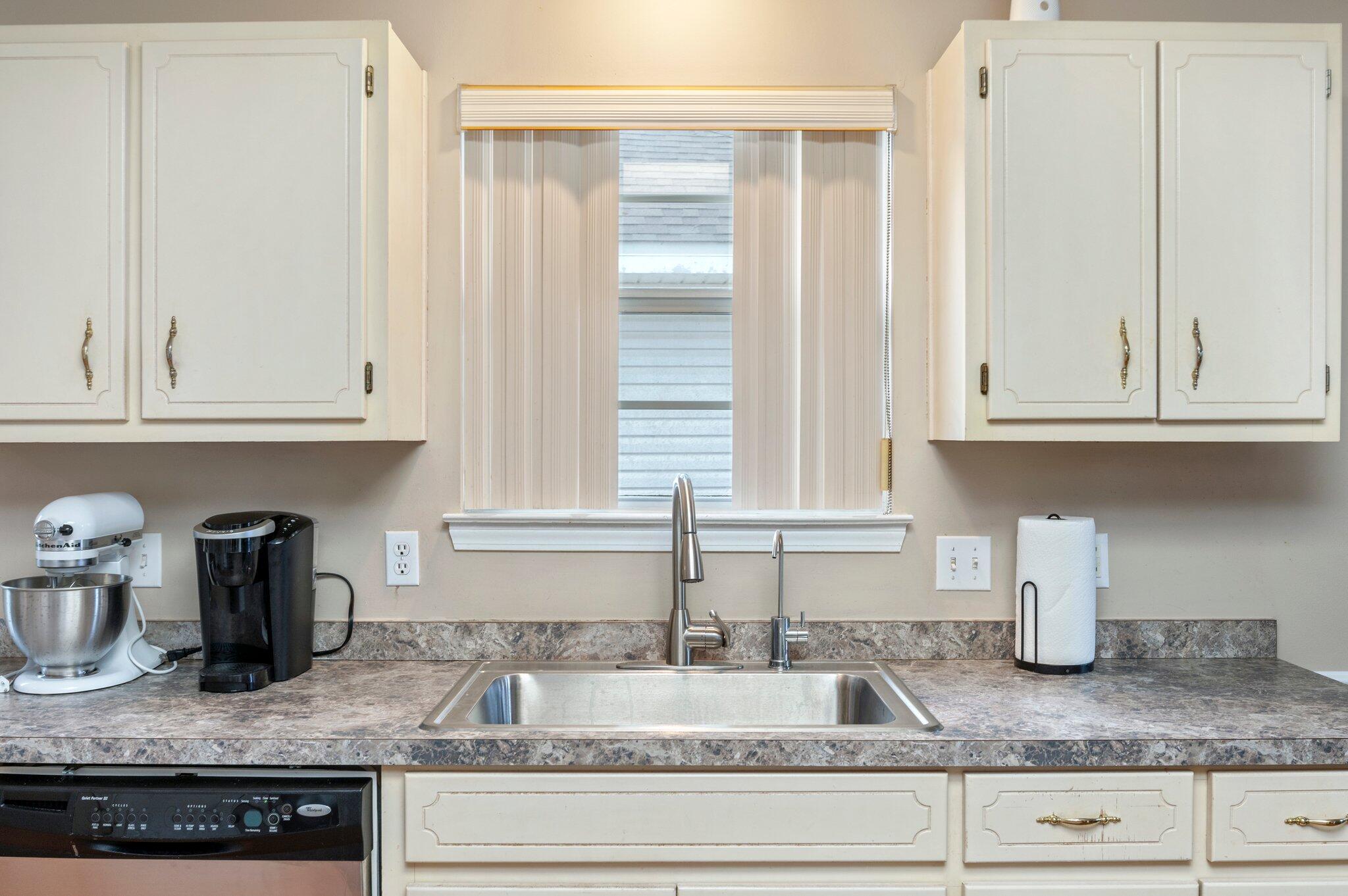 SHALIMAR COMMONS - Residential Lease