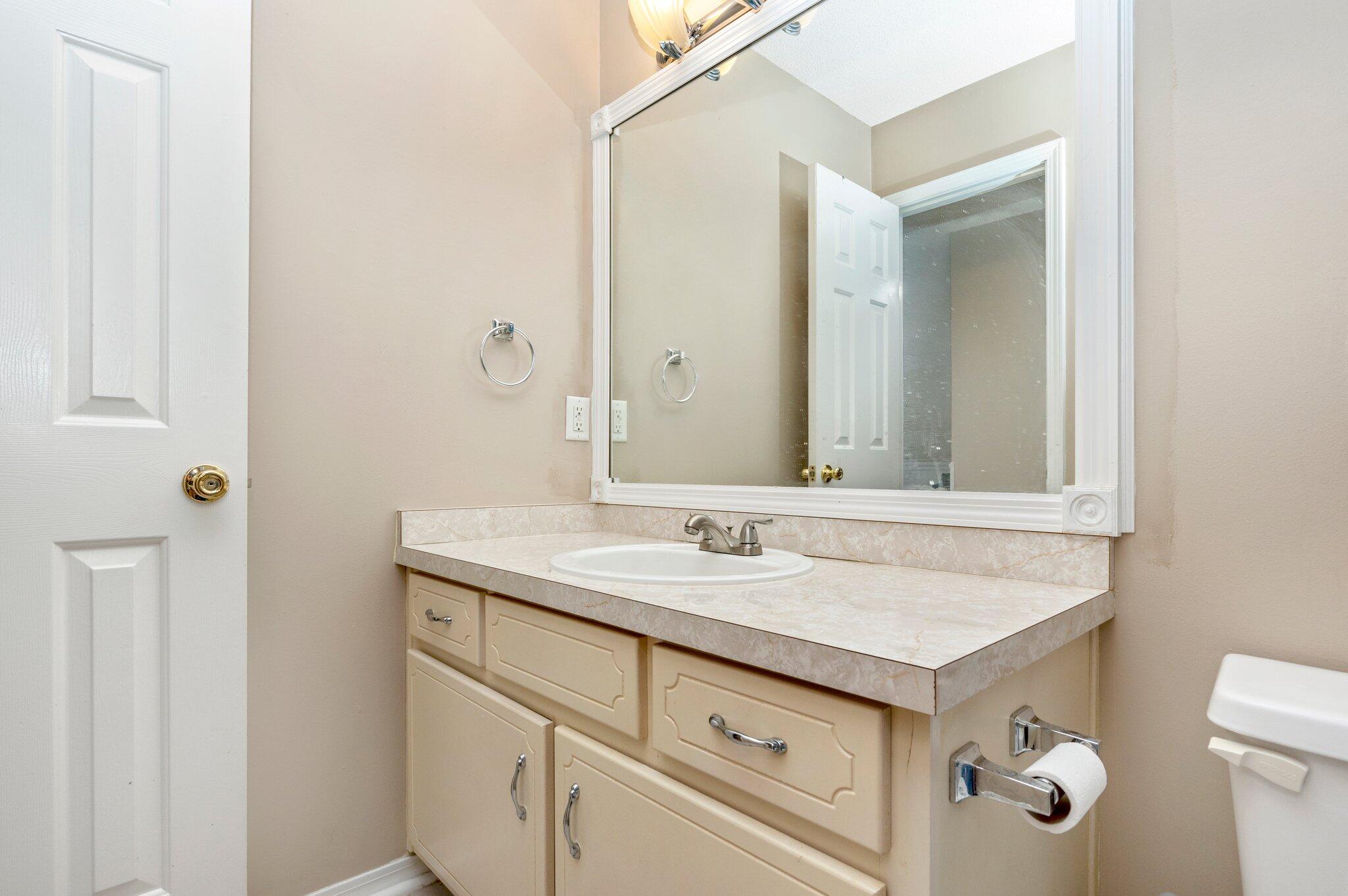 SHALIMAR COMMONS - Residential Lease