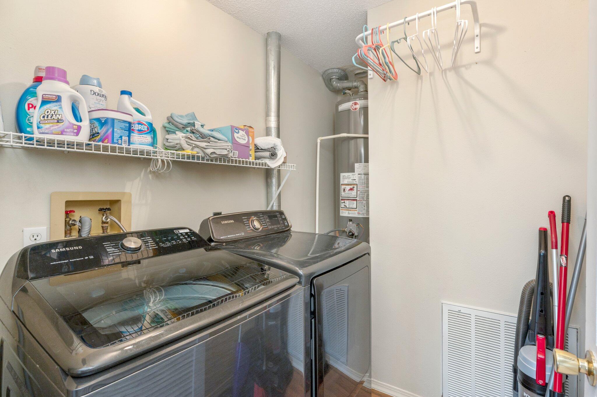 SHALIMAR COMMONS - Residential Lease