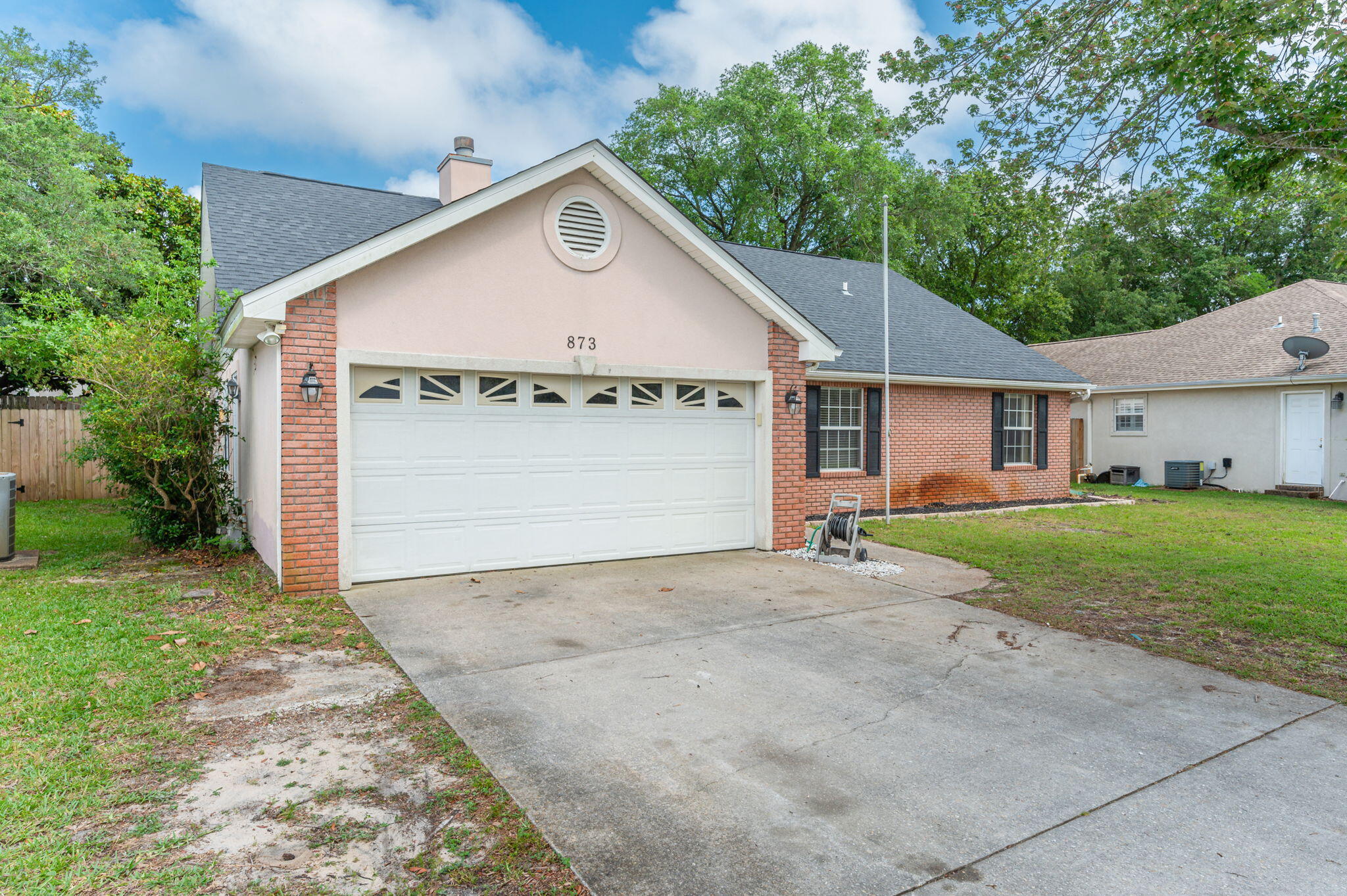 SHALIMAR COMMONS - Residential Lease