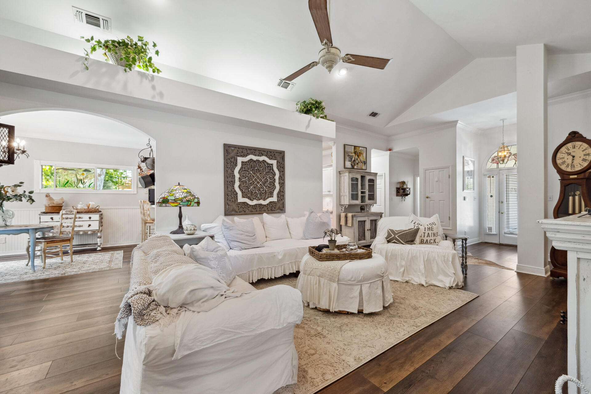 BAYVIEW MANOR - Residential