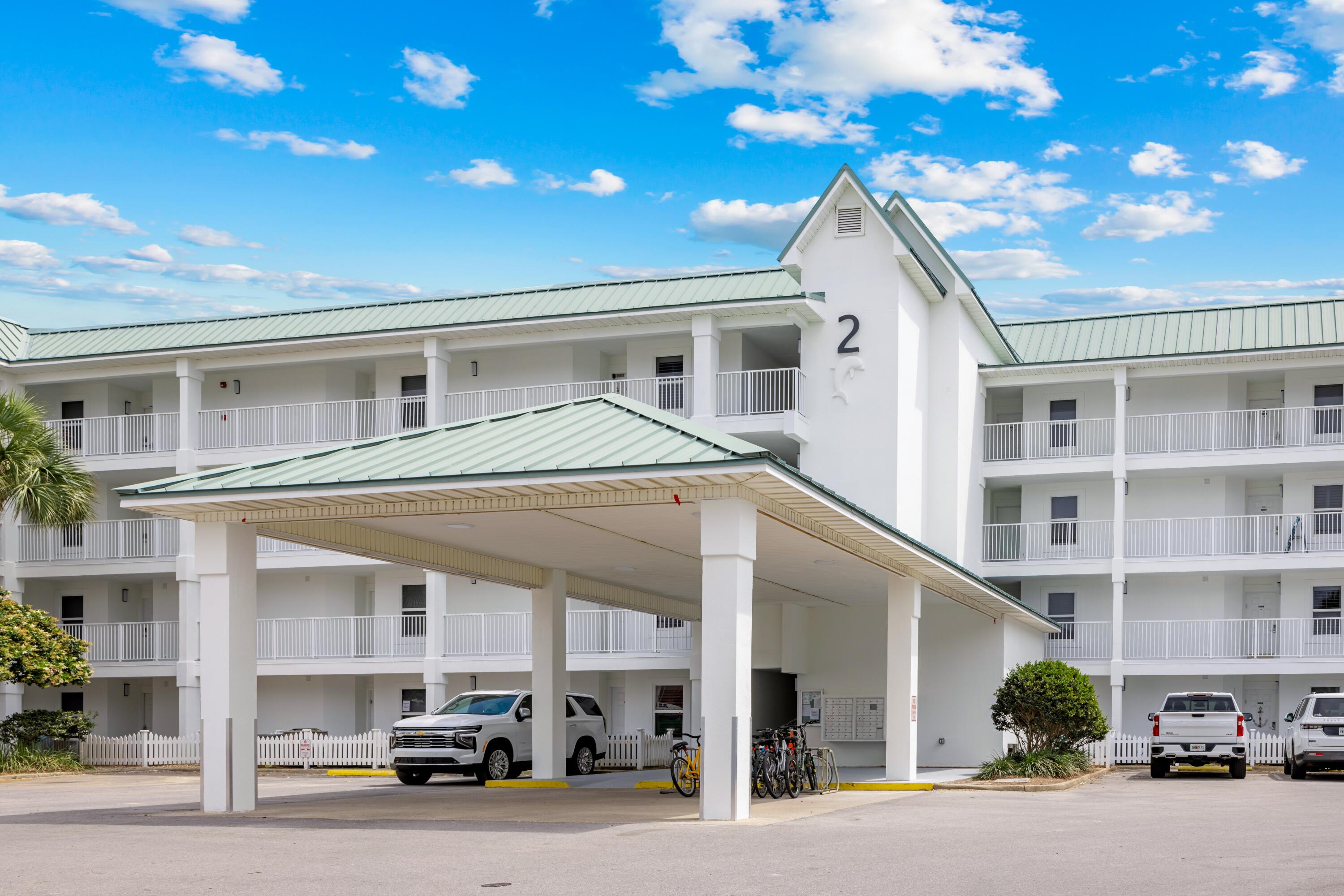 MARAVILLA CONDO 1 - Residential