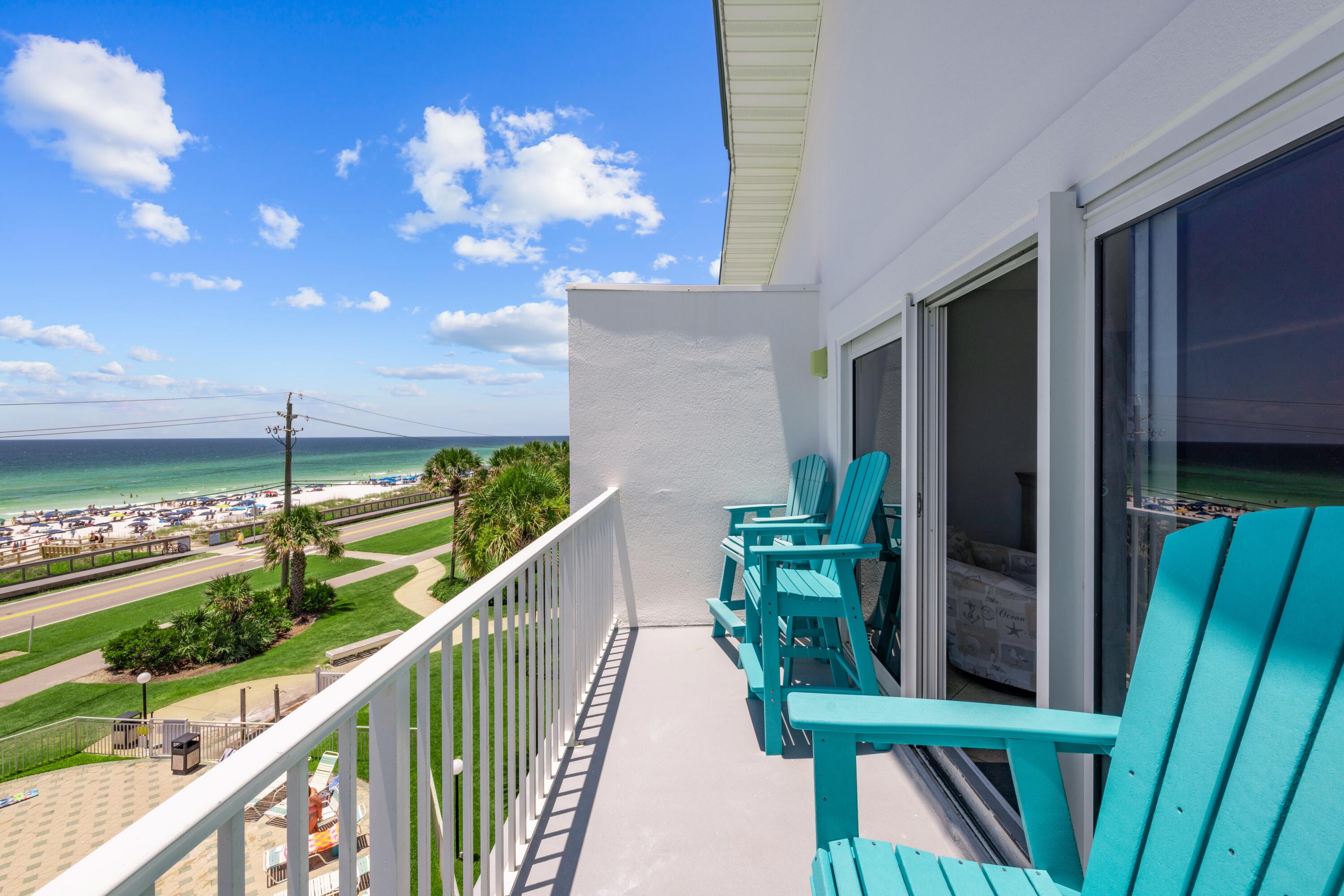 MARAVILLA CONDO 1 - Residential