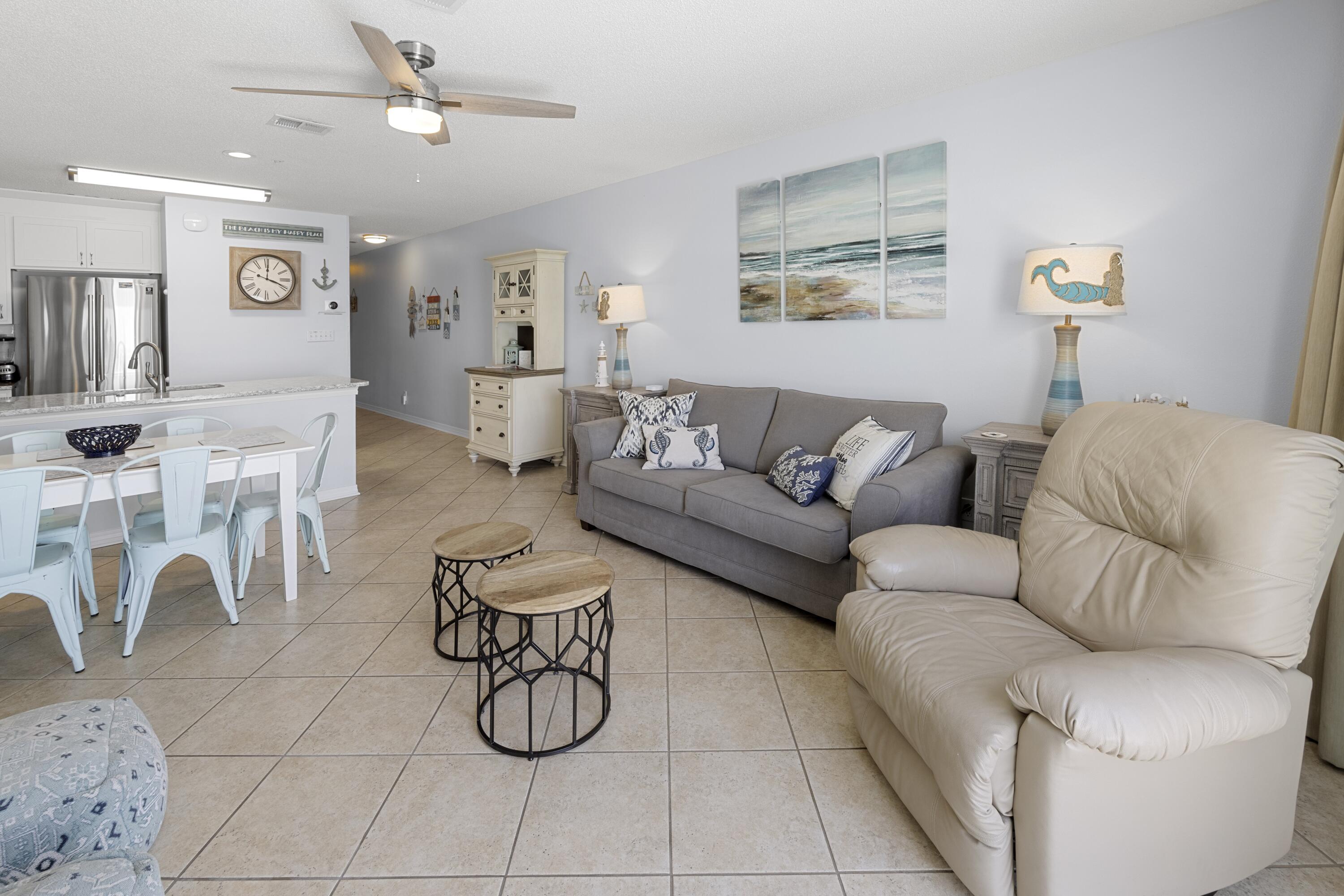 MARAVILLA CONDO 1 - Residential