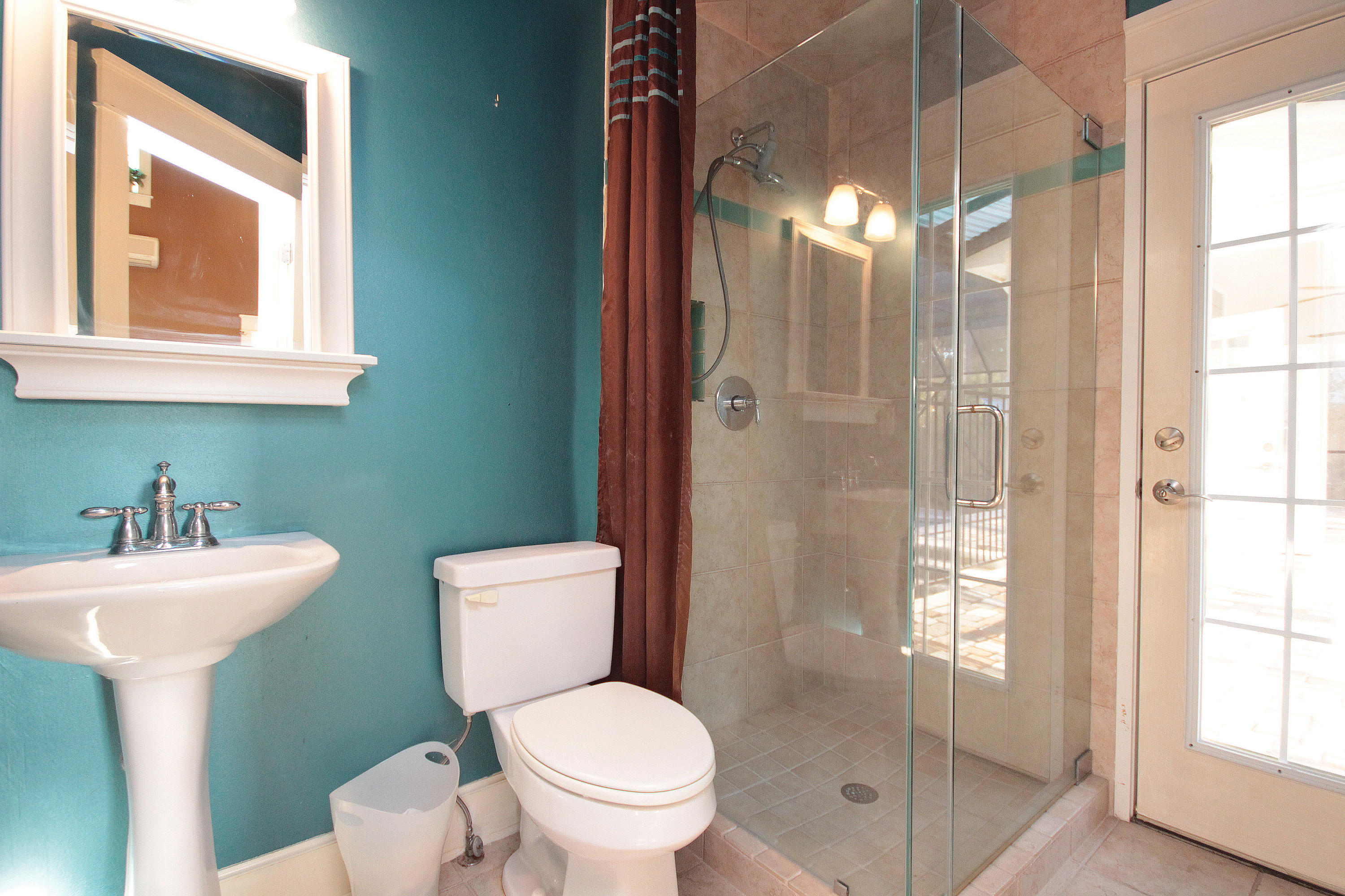 BAY PINE SHORES - Residential
