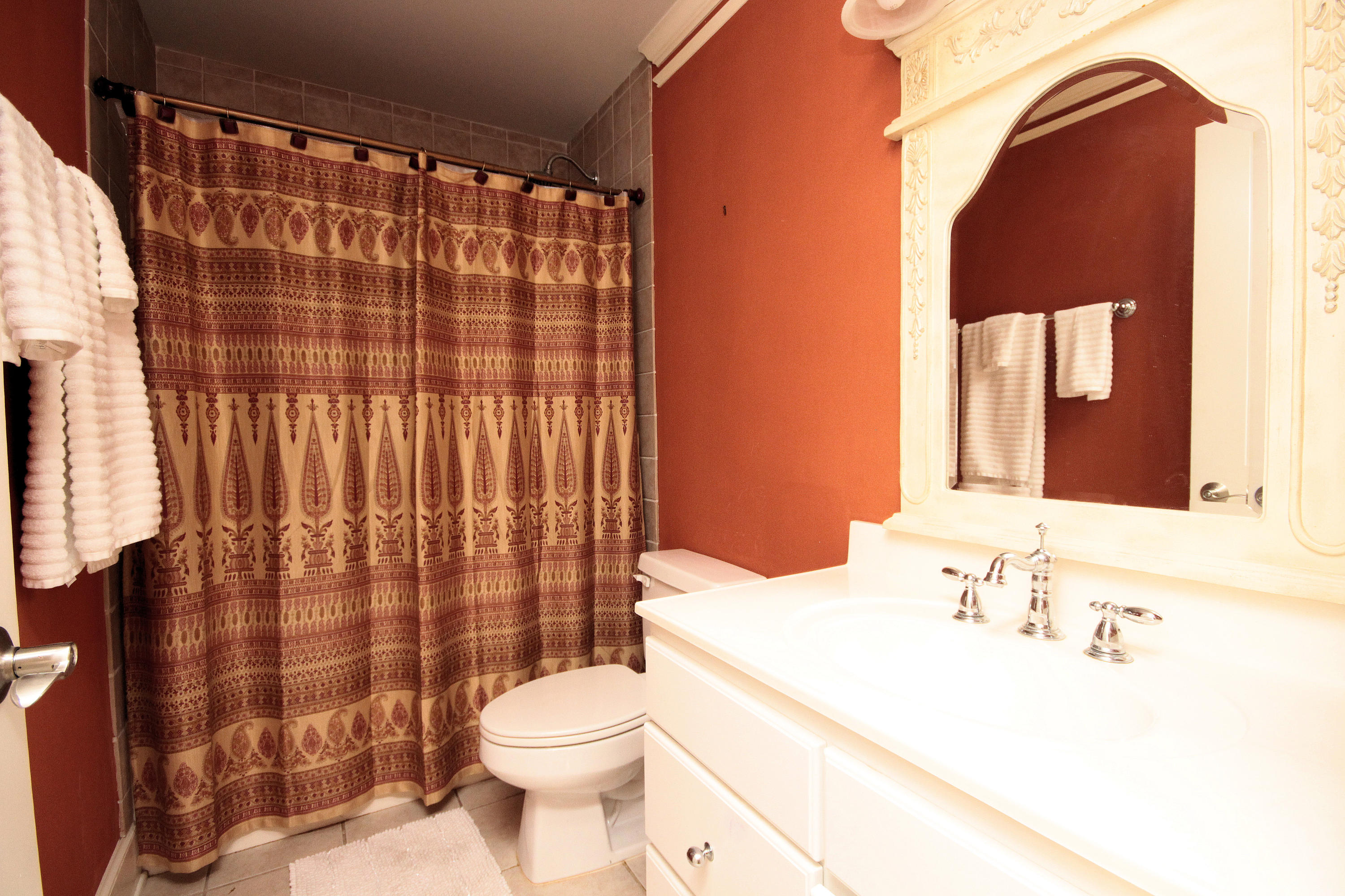 BAY PINE SHORES - Residential