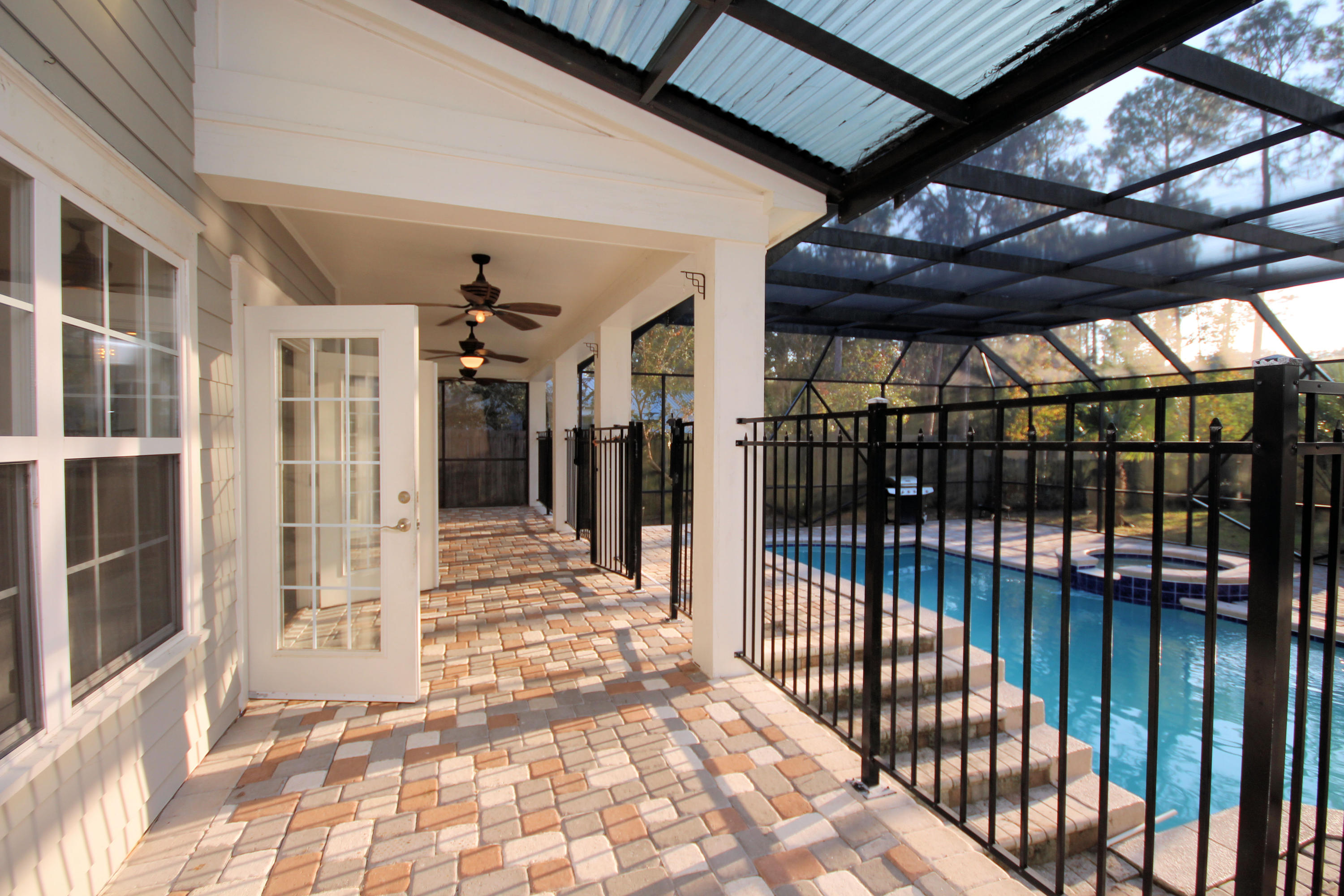 BAY PINE SHORES - Residential