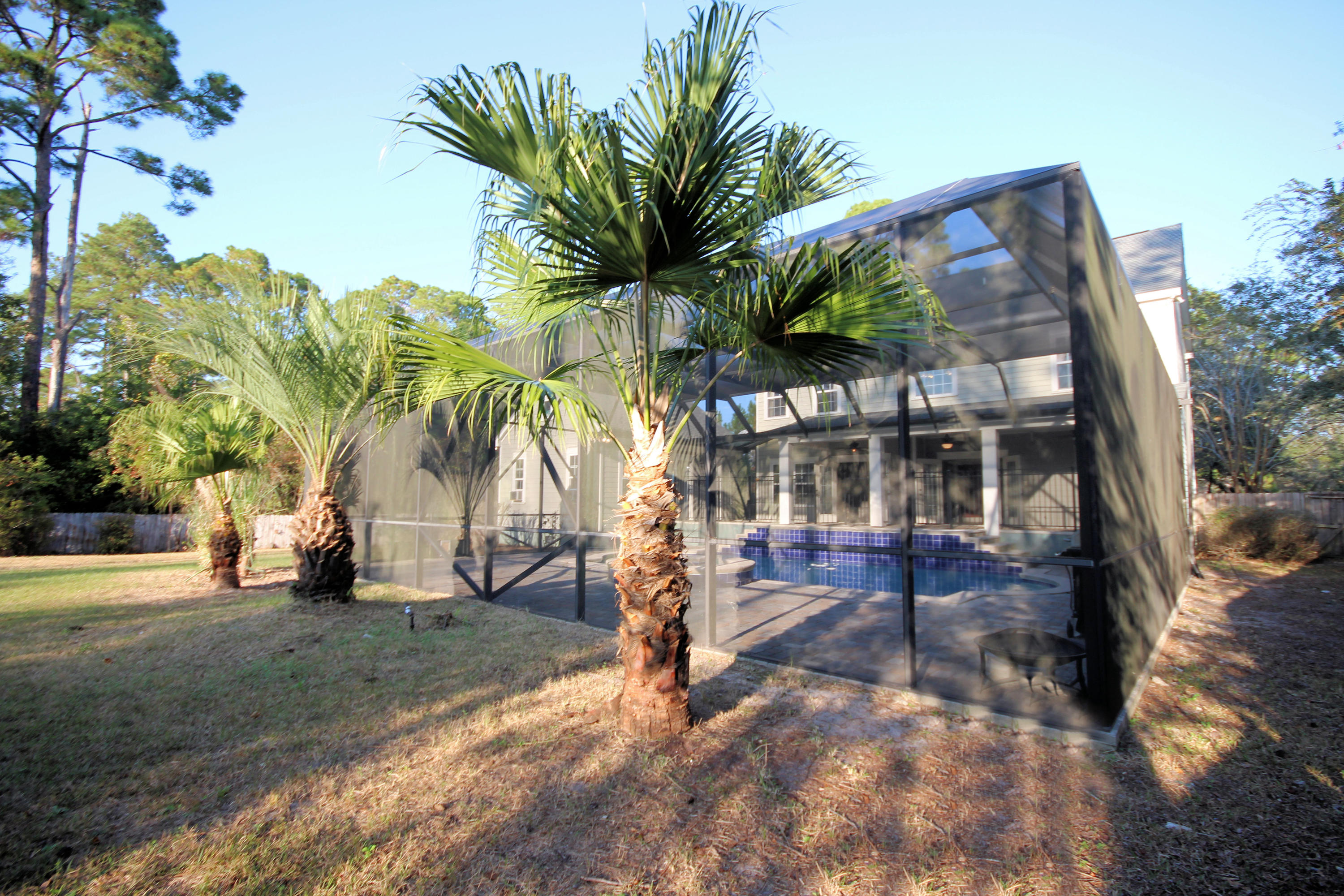 BAY PINE SHORES - Residential