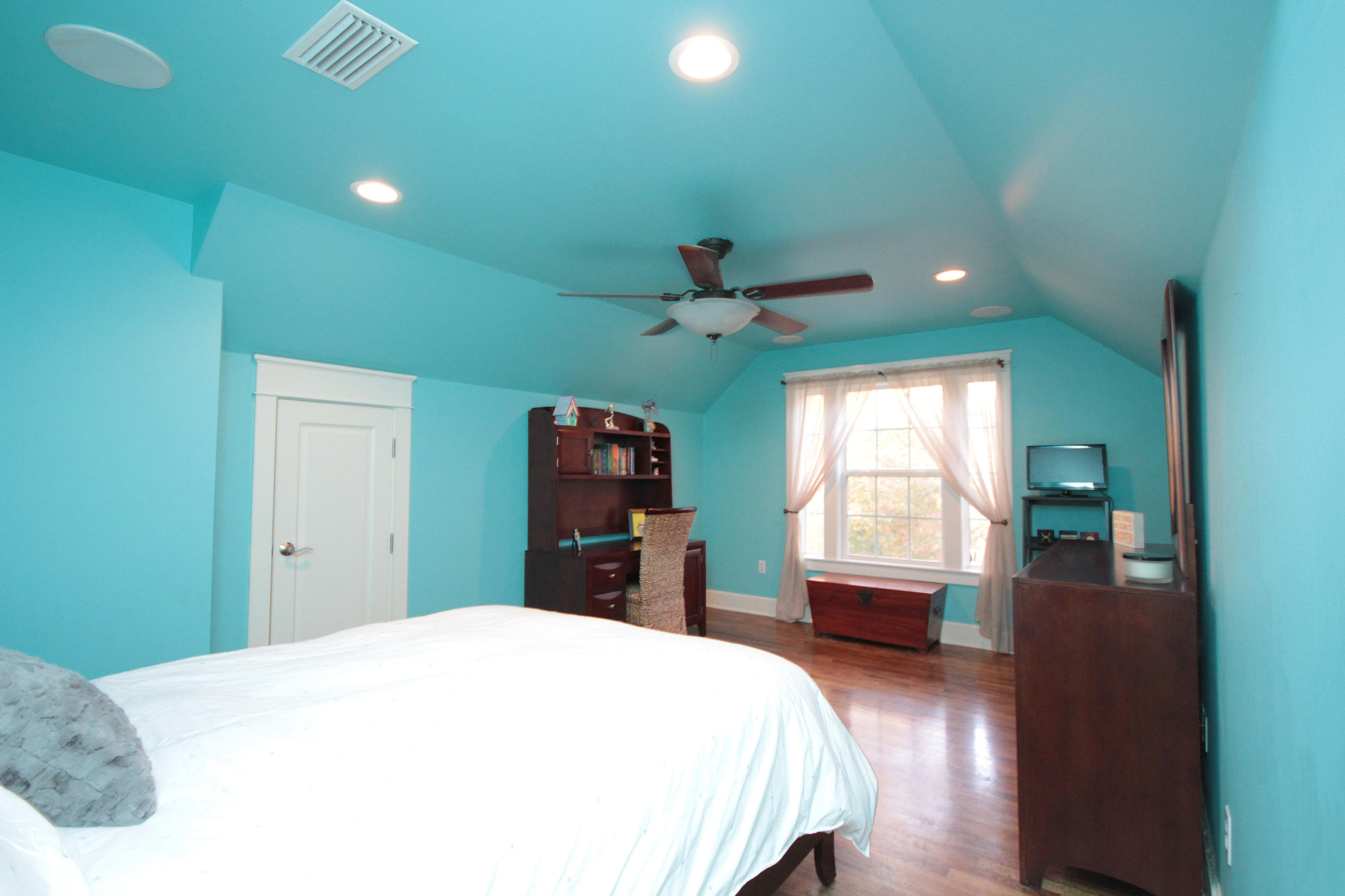 BAY PINE SHORES - Residential