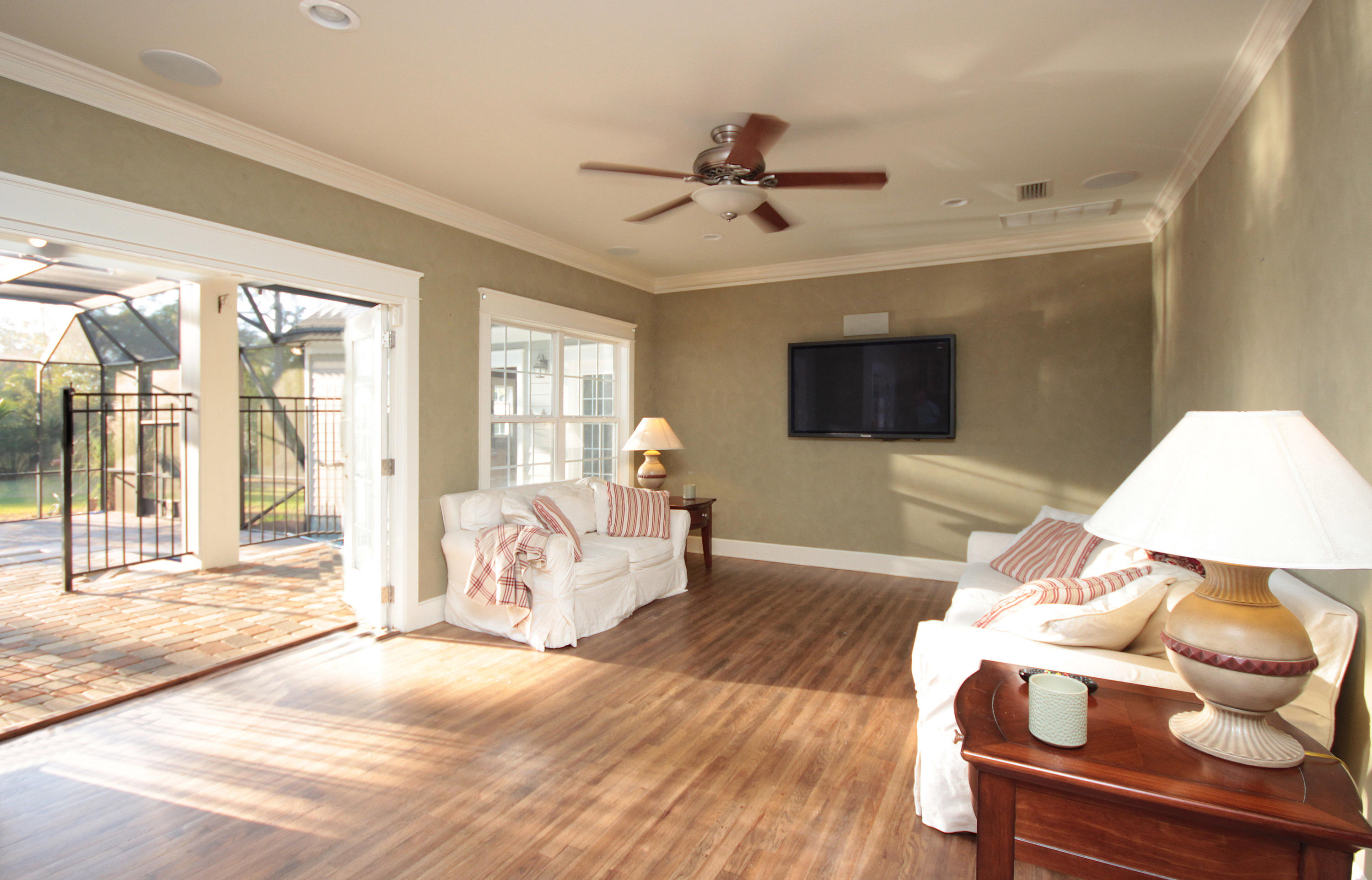 BAY PINE SHORES - Residential