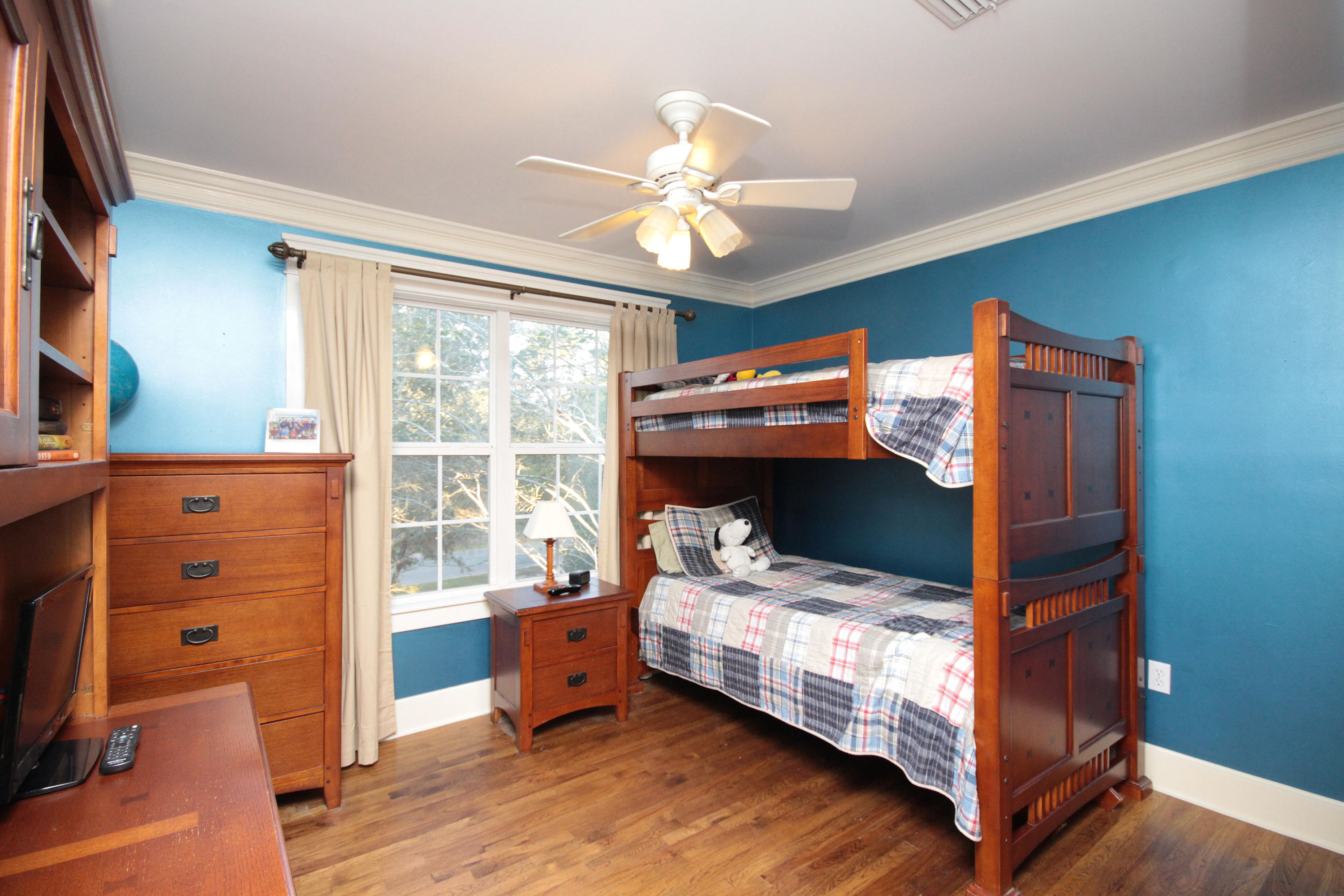 BAY PINE SHORES - Residential